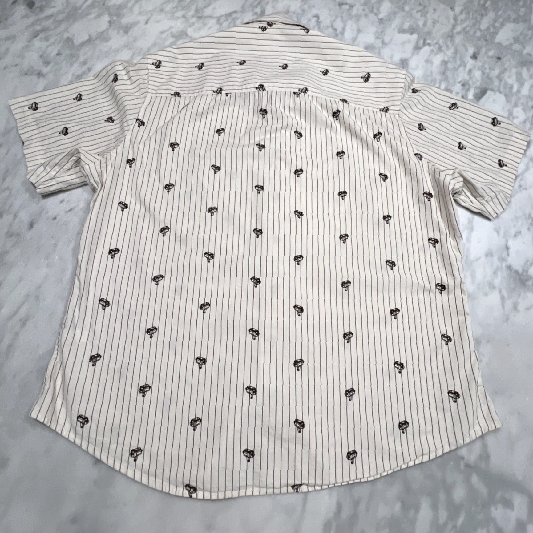 Paul Frank VINTAGE Paul Frank Polo Camp Shirt Men XL Embroidered Movie Cameras Allover Stripes Size US XL / EU 56 / 4 - 5 Thumbnail