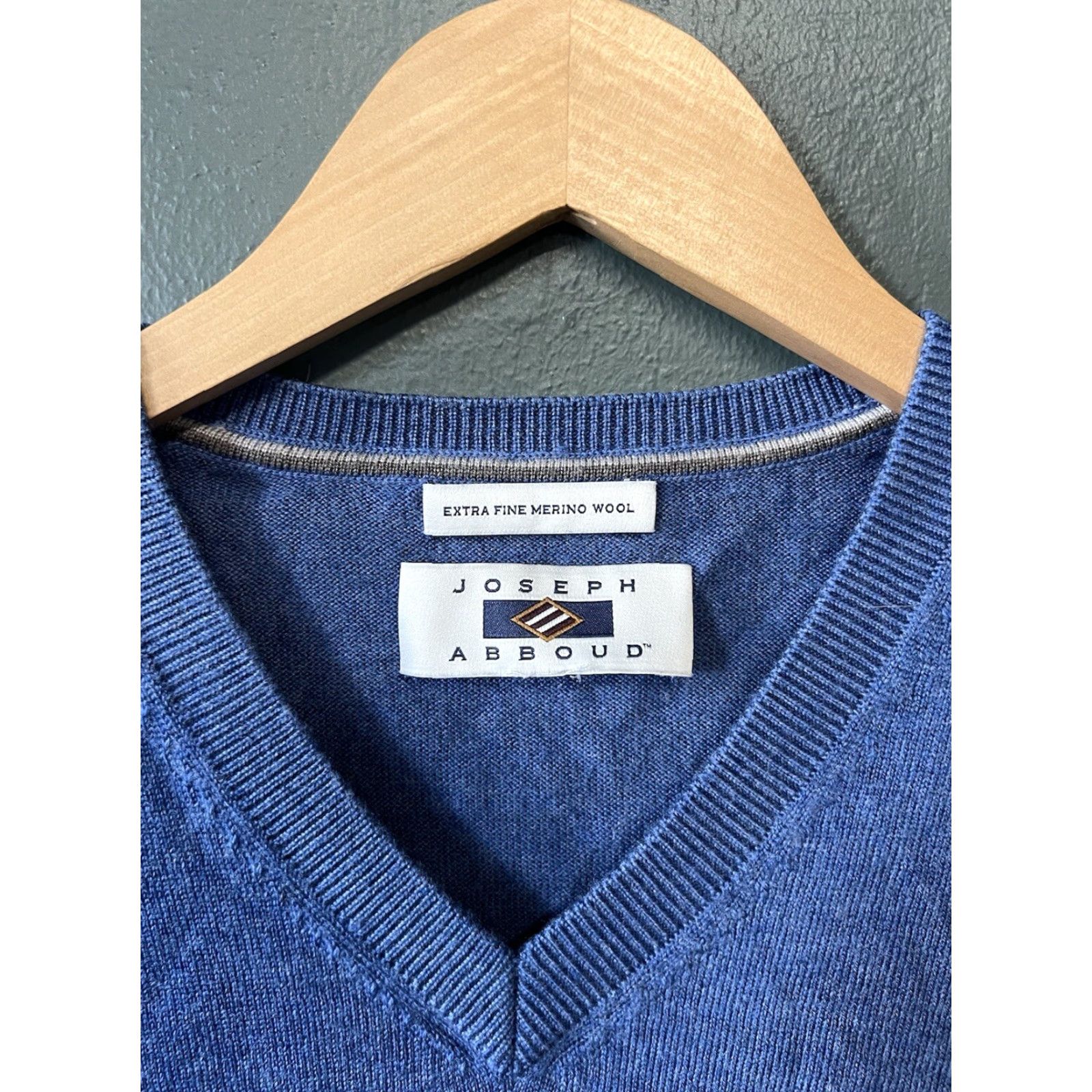 Joseph Abboud Joseph Abboud Mens Sweater V-Neck Pullover Wool Blue L Full Size Large Size US L / EU 52-54 / 3 - 3 Thumbnail