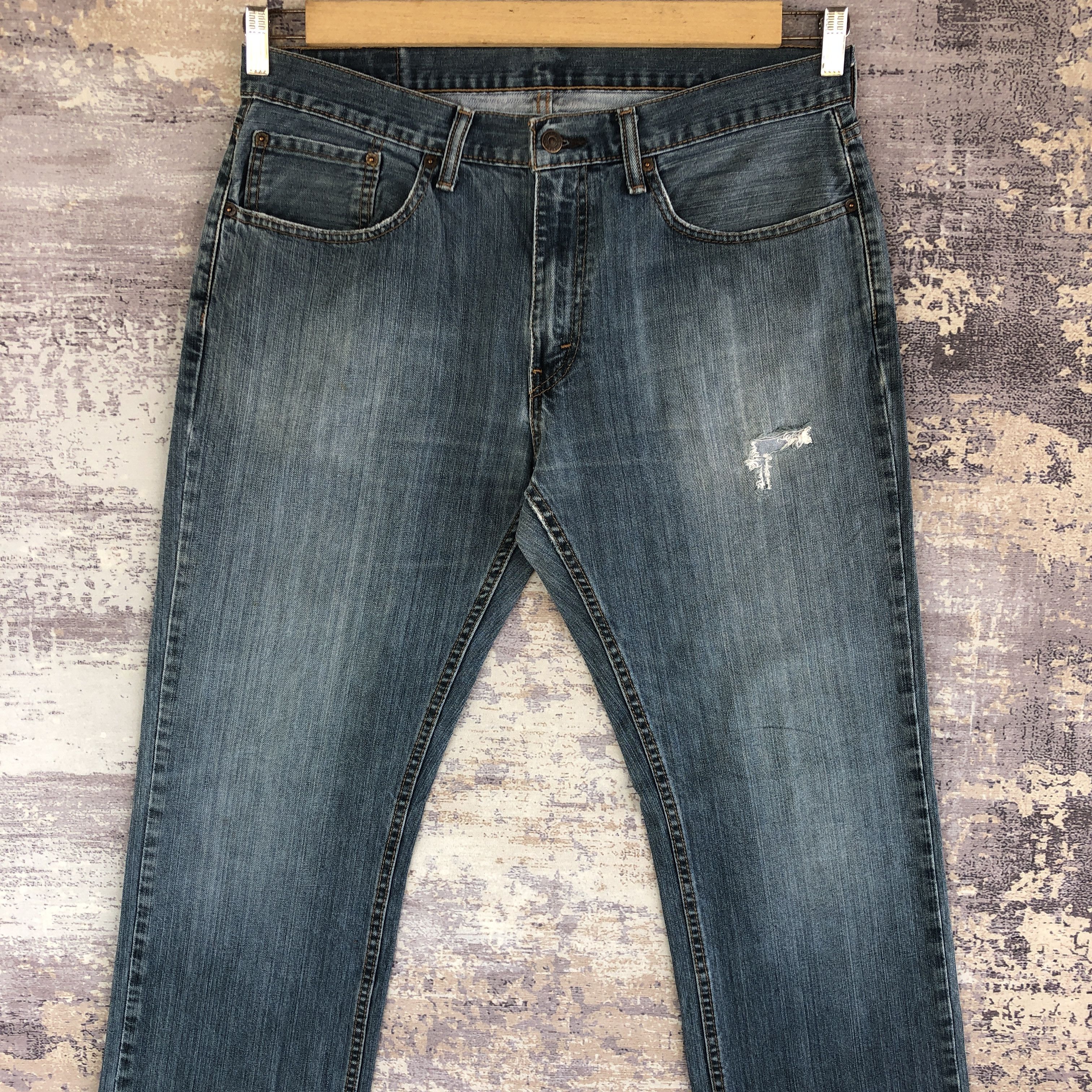 Levi's Vintage Levis 559 Distressed Jeans Levi's Faded Wash Denim Size US 34 / EU 50 - 3 Thumbnail