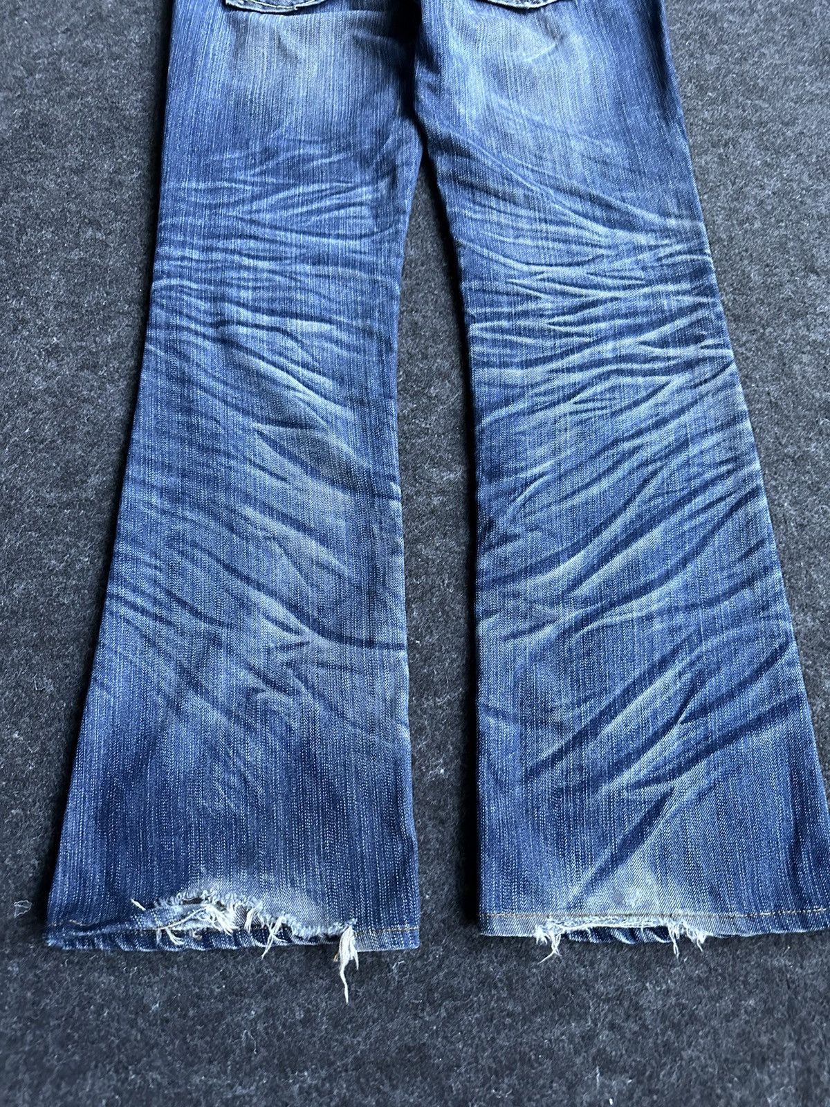 Hysteric Glamour O Pinball Flare Stone Washed Vintage Denim 32x32 D390 Size US 32 / EU 48 - 9 Thumbnail