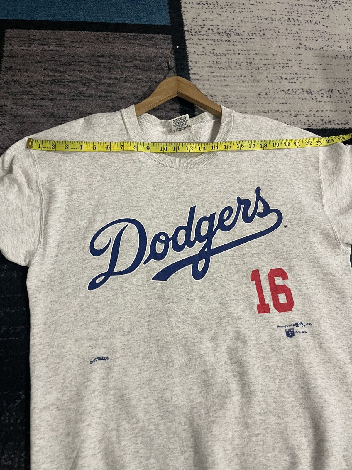 NBA Vintage 90s Dodgers Nutmeg Mills Nomo 16 MLB Sweatshirt Size US L / EU 52-54 / 3 - 15 Thumbnail