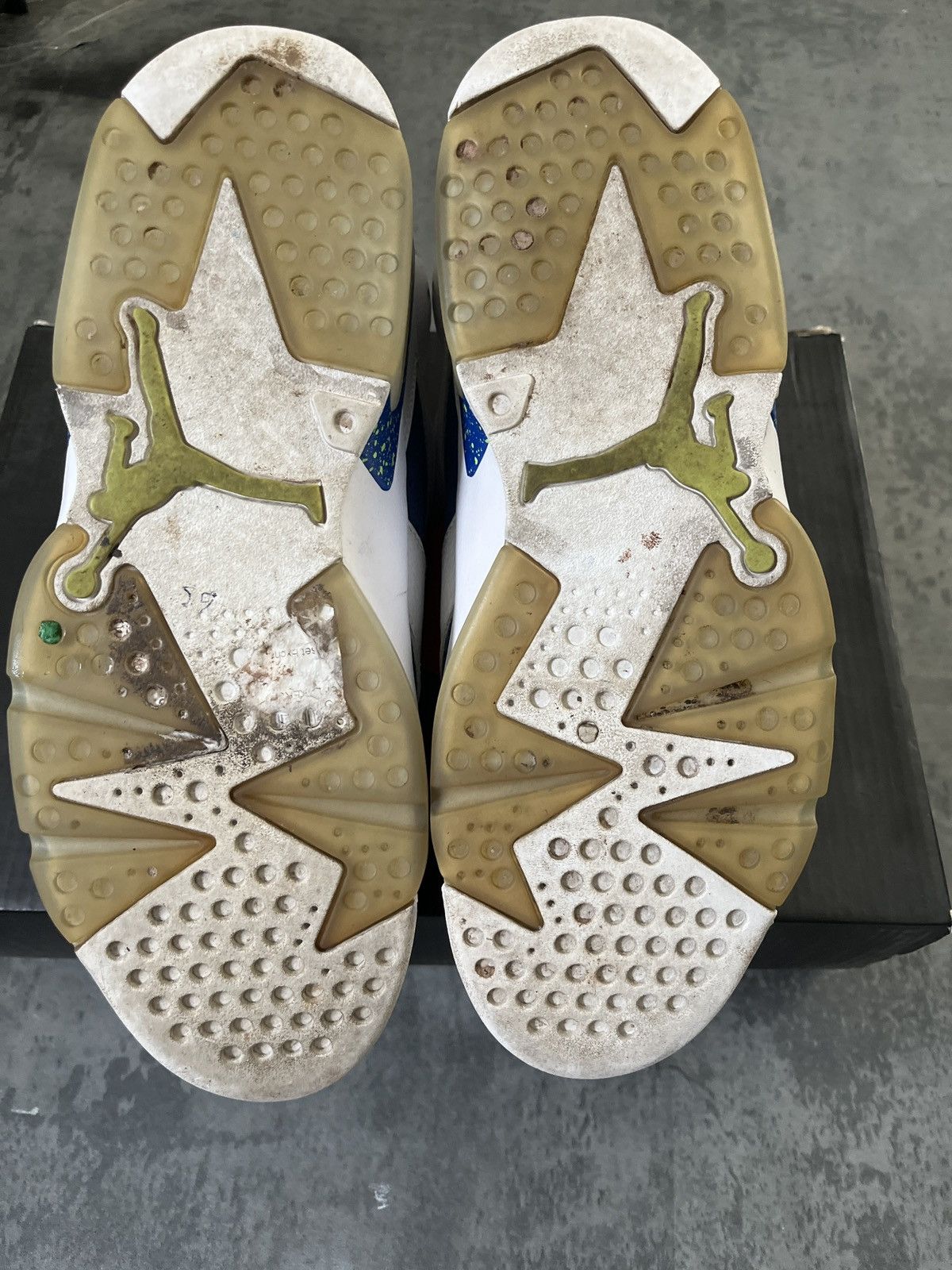 Jordan Brand Air Jordan VI 6 Low Retro – Size 8 Size US 8 / EU 41 - 4 Thumbnail