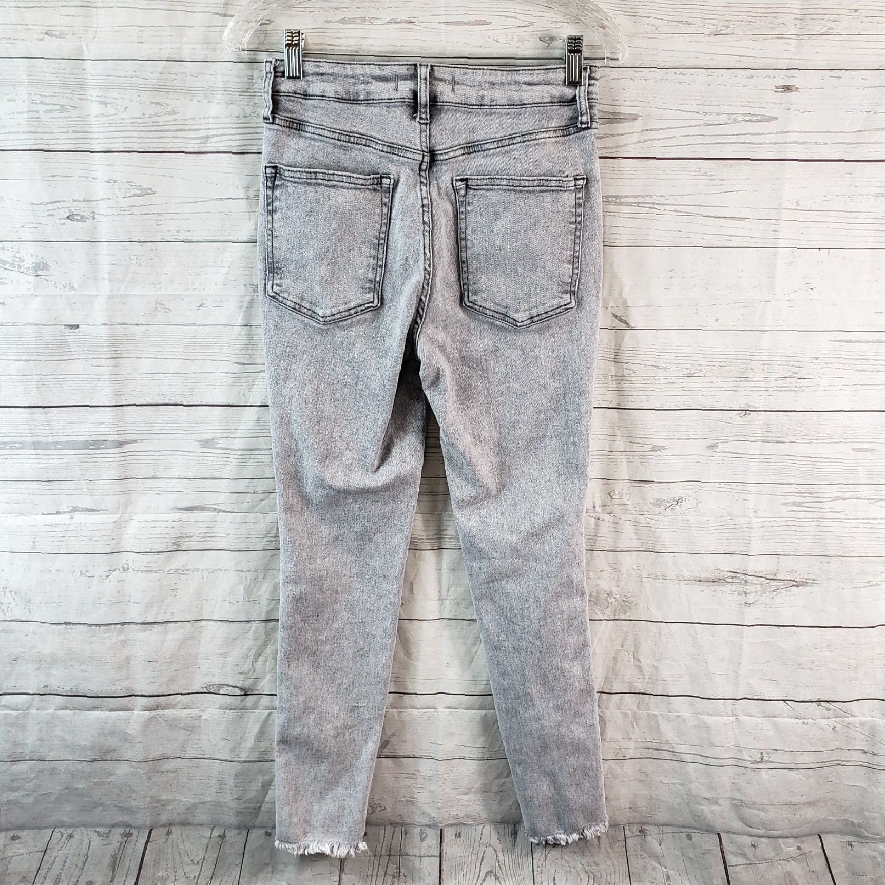 Vintage **We The Free Women's Size 28 Gray High Rise Skinny Jeans** User: We The Free Women's Size 28 Gray High Rise Skinny Jeans Size 28" / US 6 / IT 42 - 3 Thumbnail