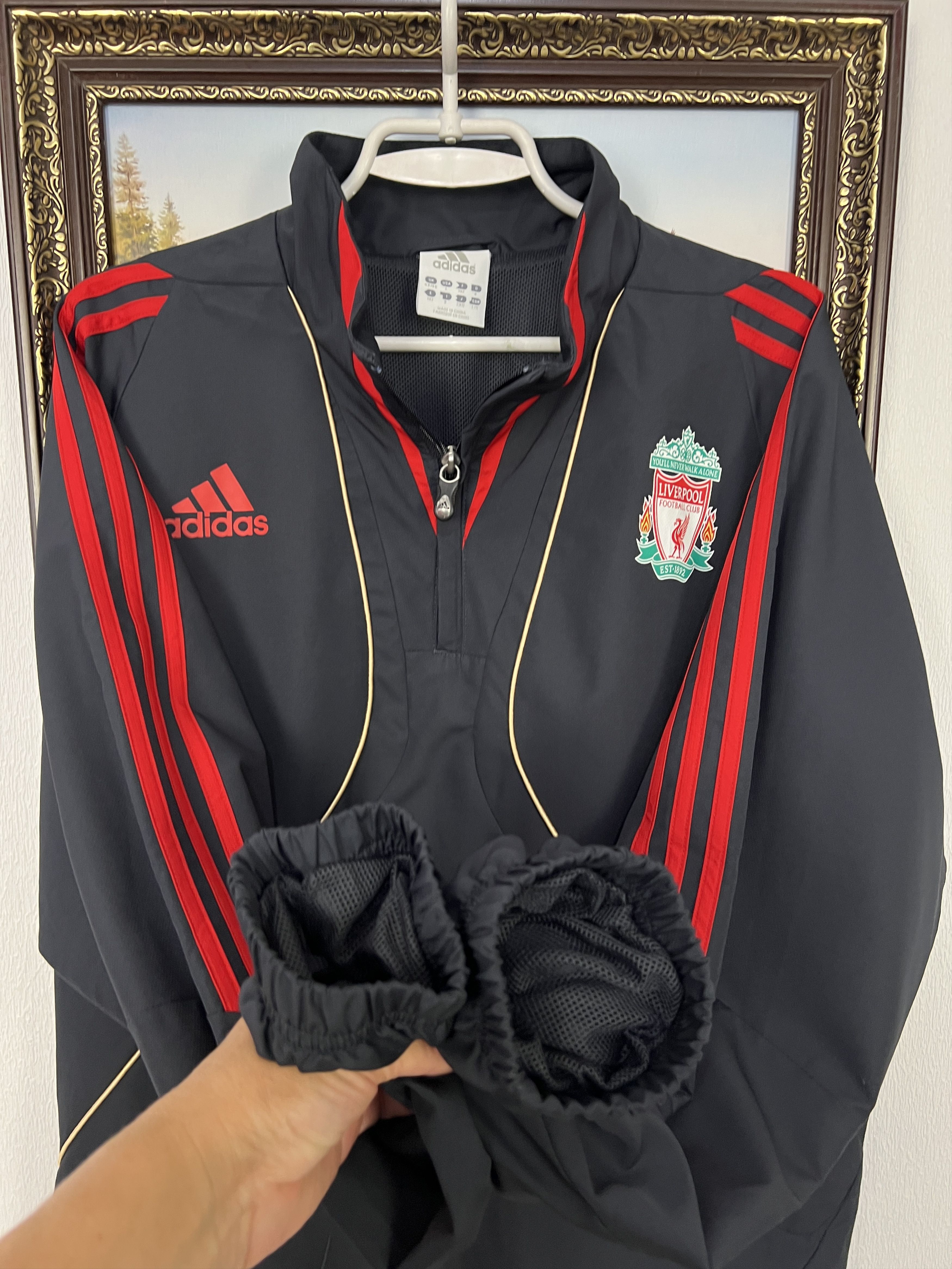 Adidas Vintage Adidas Liverpool Football Jacket Soccer Train Size US L / EU 52-54 / 3 - 5 Thumbnail