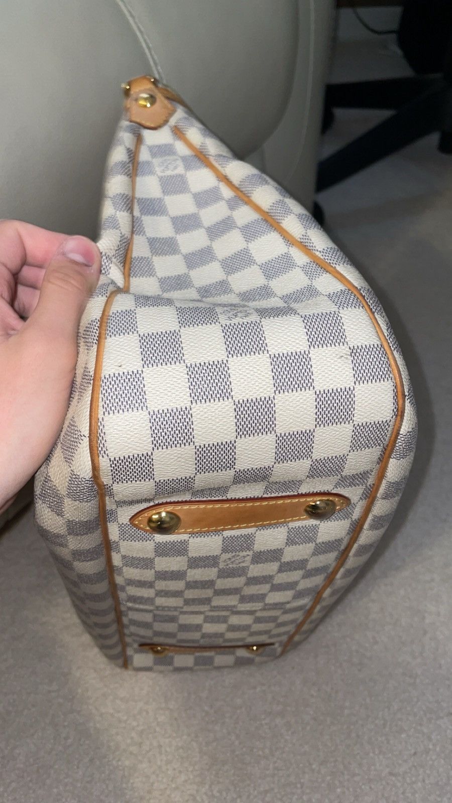 Louis Vuitton Louis Vuitton Damier Azur Siracusa Crossbody Bag Cream Size ONE SIZE - 14 Thumbnail