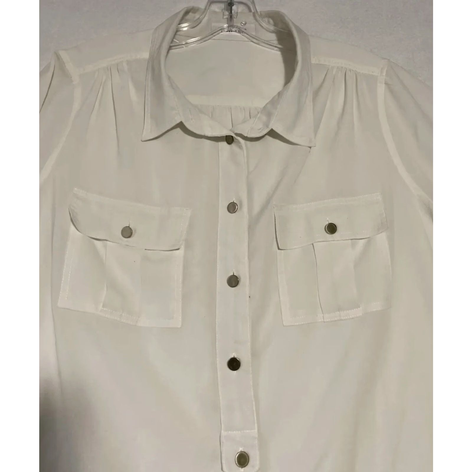 Calvin Klein Calvin Klein Button Shirt Women's M White Solid Shirt Short Sleeve Collared Button-Up CK Button Shirt Mens? Size M / US 6-8 / IT 42-44 - 2 Thumbnail