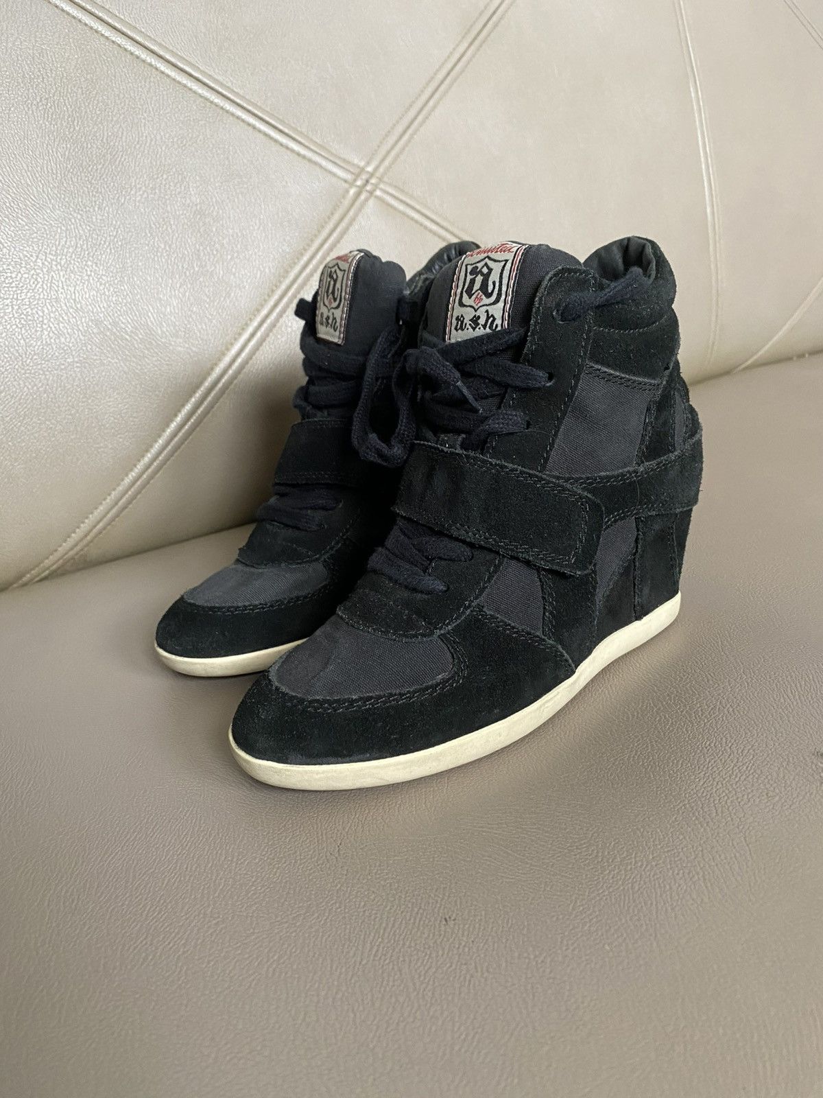If Six Was Nine Ash strap high top suede sneakers style Size US 7 / IT 37 - 2 Thumbnail