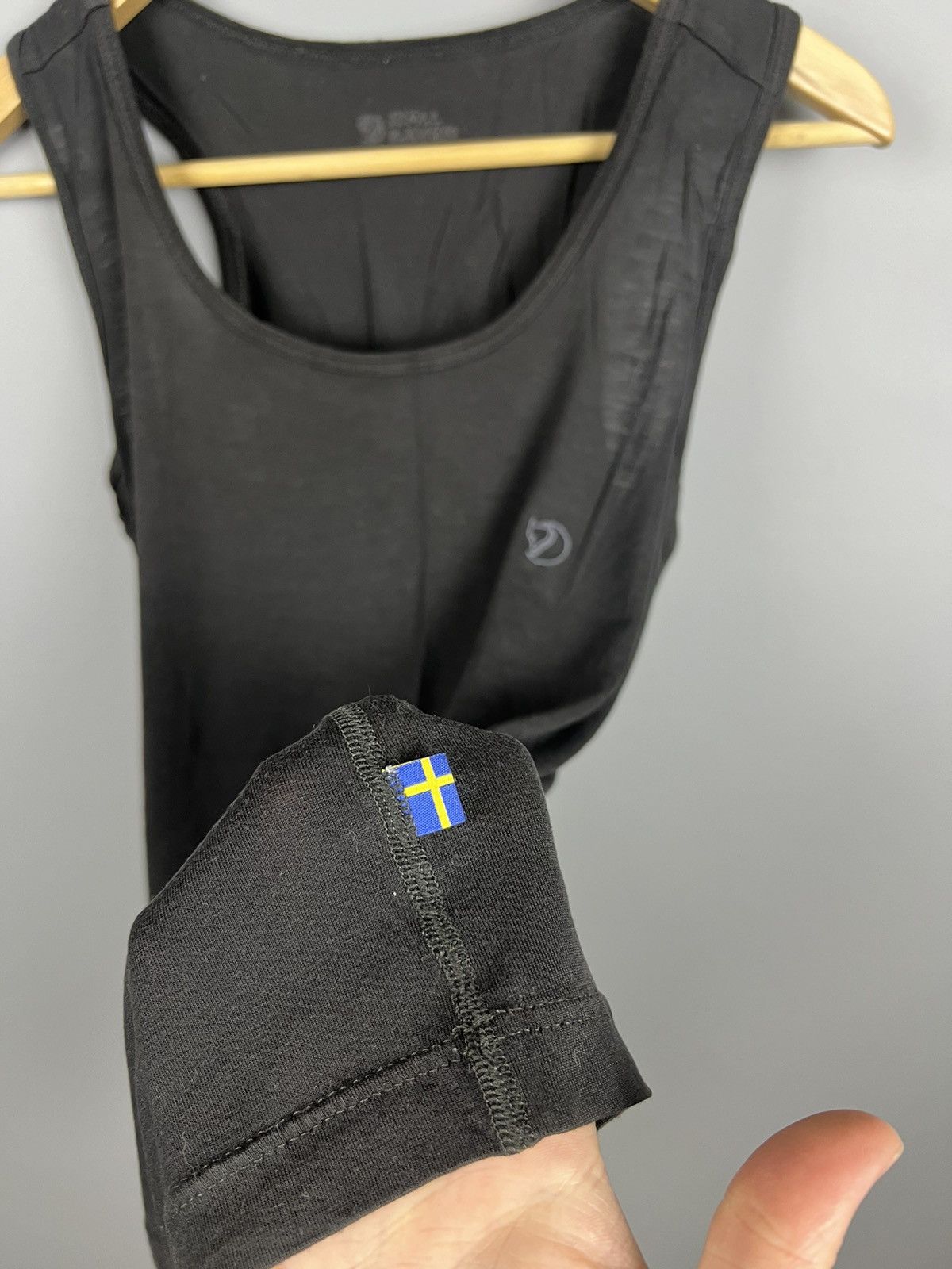 Fjallraven (S) Fjallraven merino wool tank top Hike Shirt womens Size S / US 4 / IT 40 - 4 Thumbnail