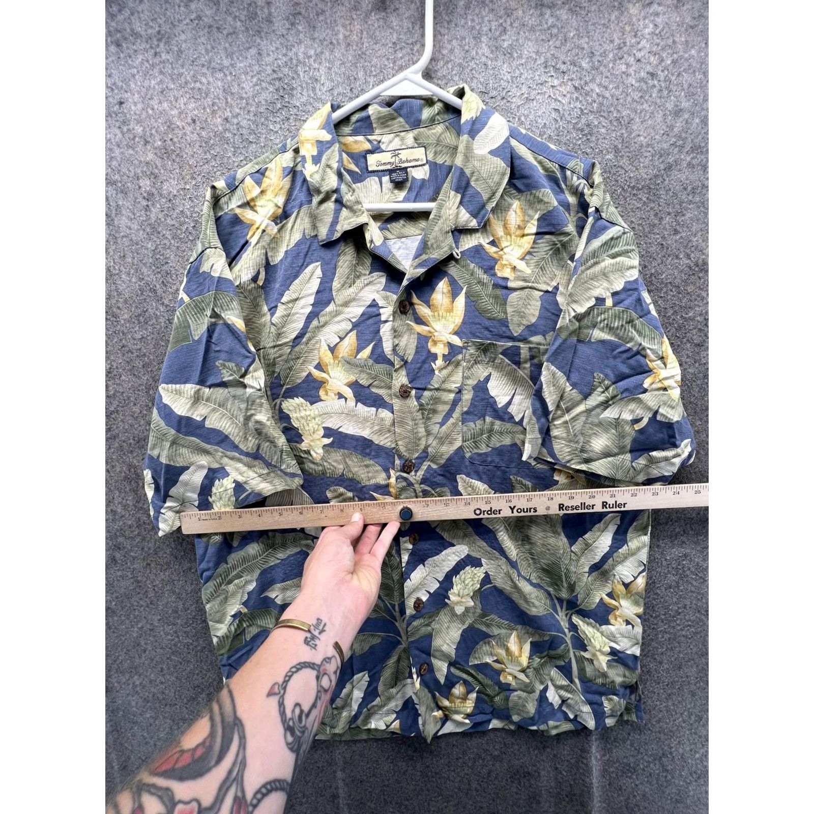 Tommy Bahama Tommy Bahama Shirt Mens M Floral Silk Hawaiian Short Sleeve Button Front Blue Tropical Beach Casual Size US M / EU 48-50 / 2 - 3 Thumbnail