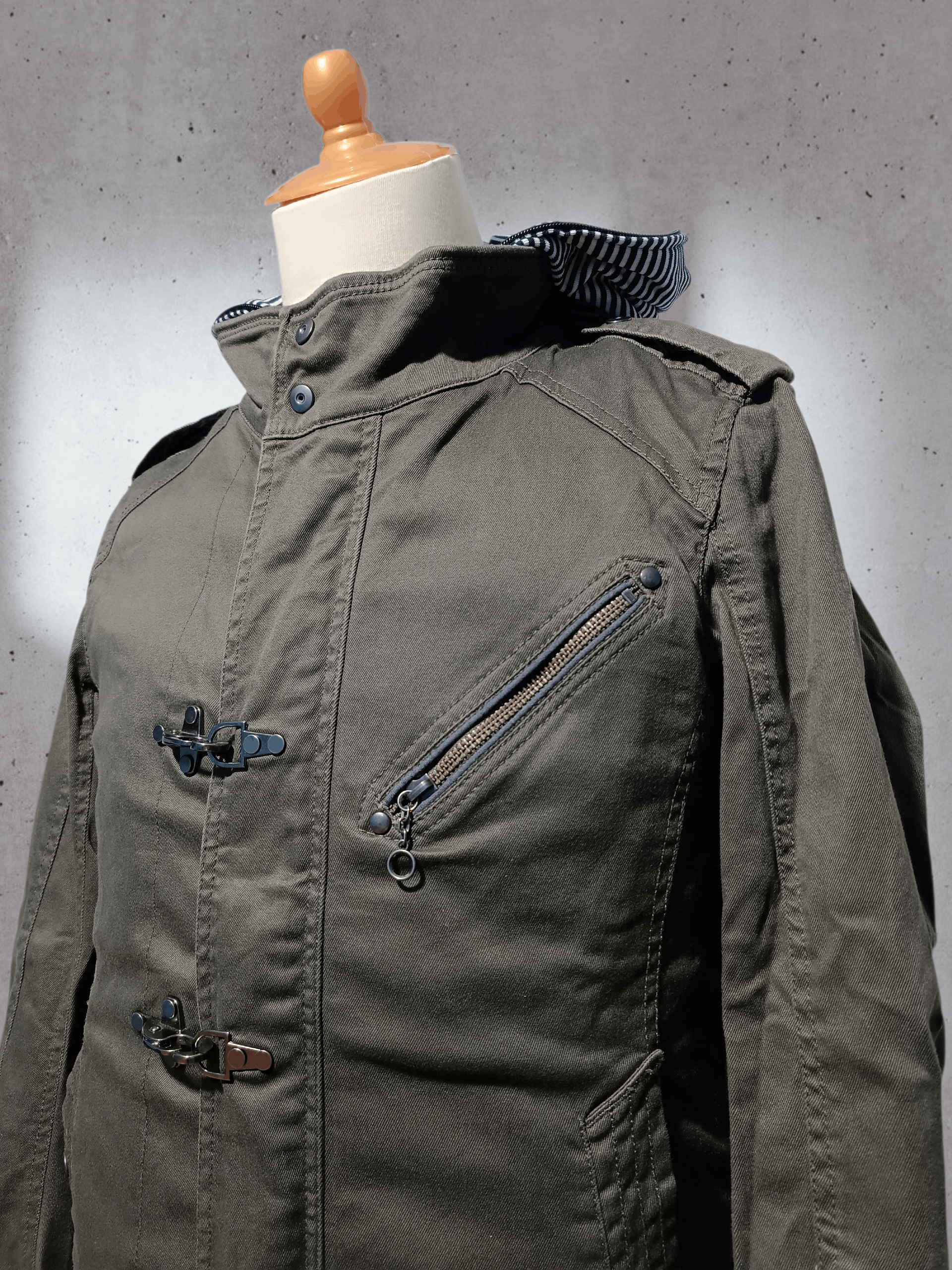 Japanese Brand Vintage Double Layer Fireman Clips Hook Hoodie Jacket Size US M / EU 48-50 / 2 - 2 Thumbnail