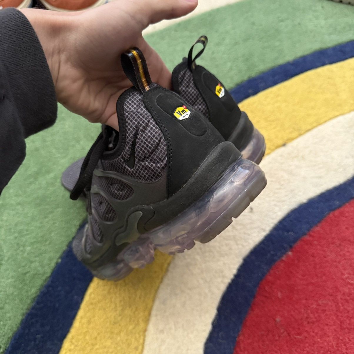 Nike Nike Air VaporMax Plus Size US 9.5 / EU 42-43 - 2 Thumbnail