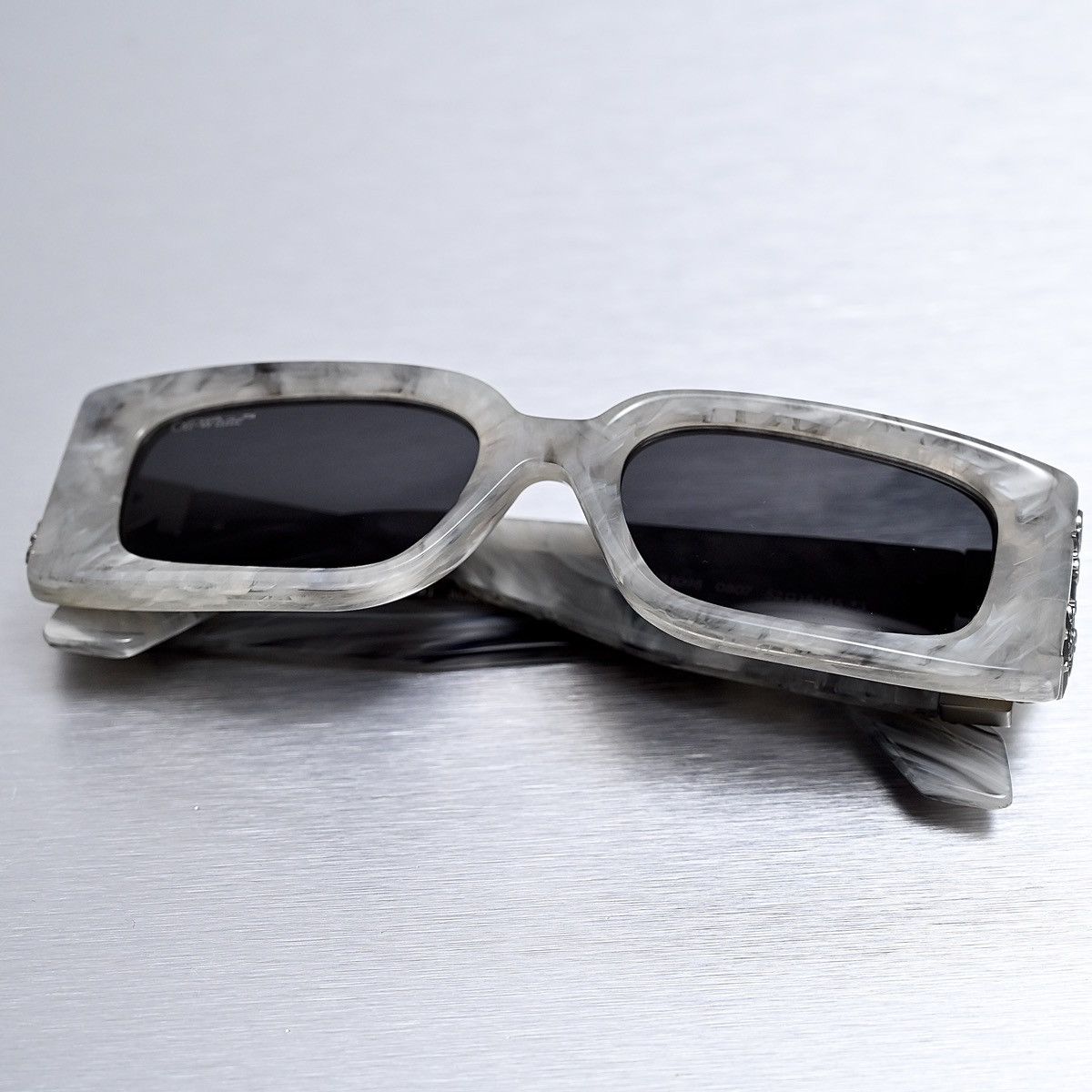 Off-White OFF WHITE ROMA SUNGLASSES Size ONE SIZE - 9 Thumbnail
