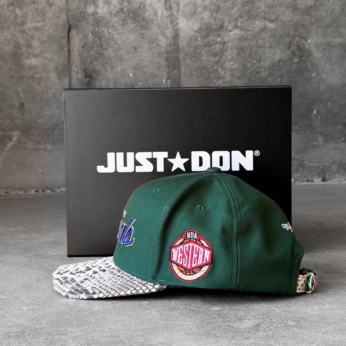 Just Don × Mitchell & Ness Just Don Mitchell & Ness THE FINALS Python Brim Hat Size ONE SIZE - 5 Thumbnail
