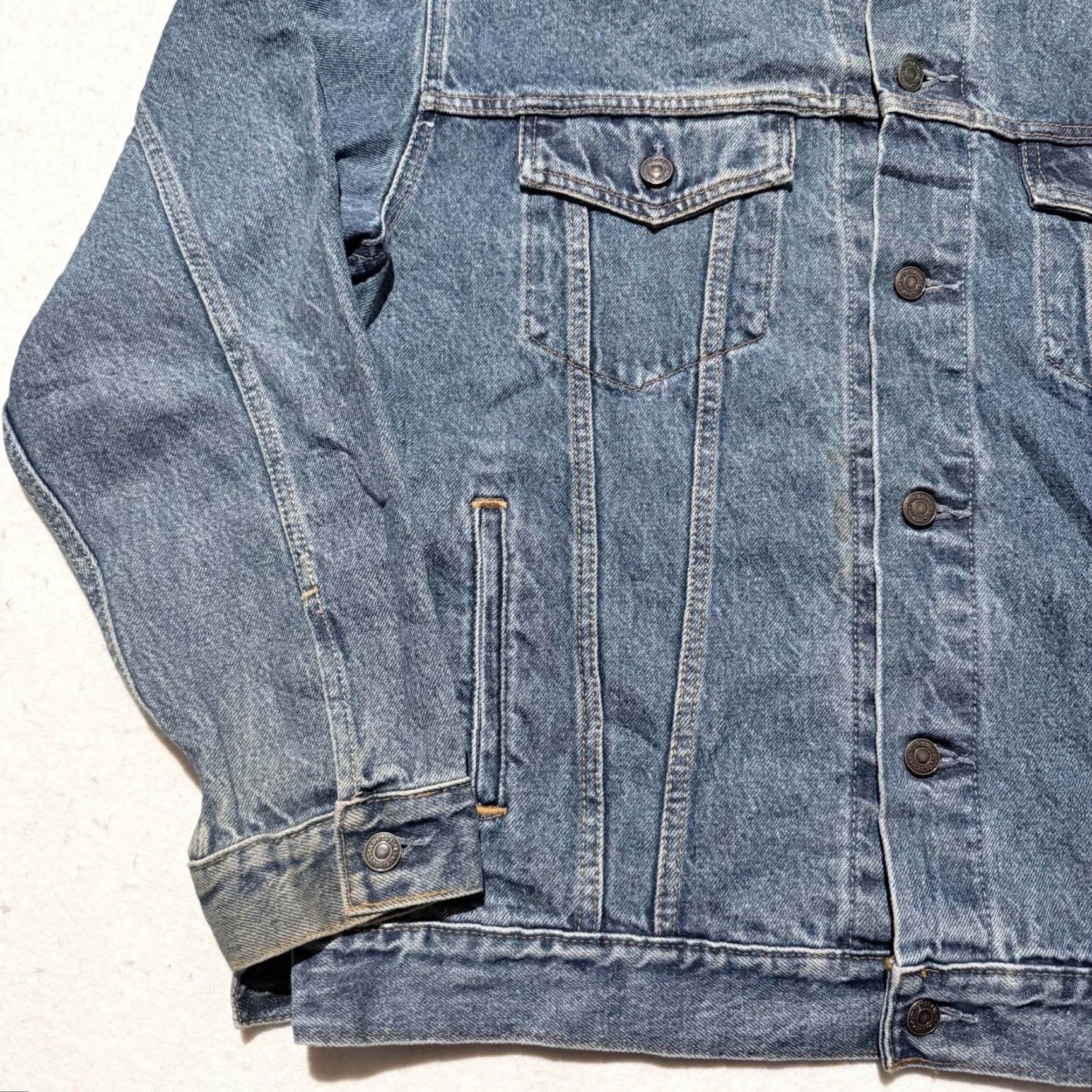 Levi's Vintage Levi Strauss & Co Trucker Jacket Men Blue Denim Retro Y2K Large Denim Jacket Mens Blue Vintage Levi’s Trucker Jacket, Regular Size L Size US L / EU 52-54 / 3 - 7 Thumbnail