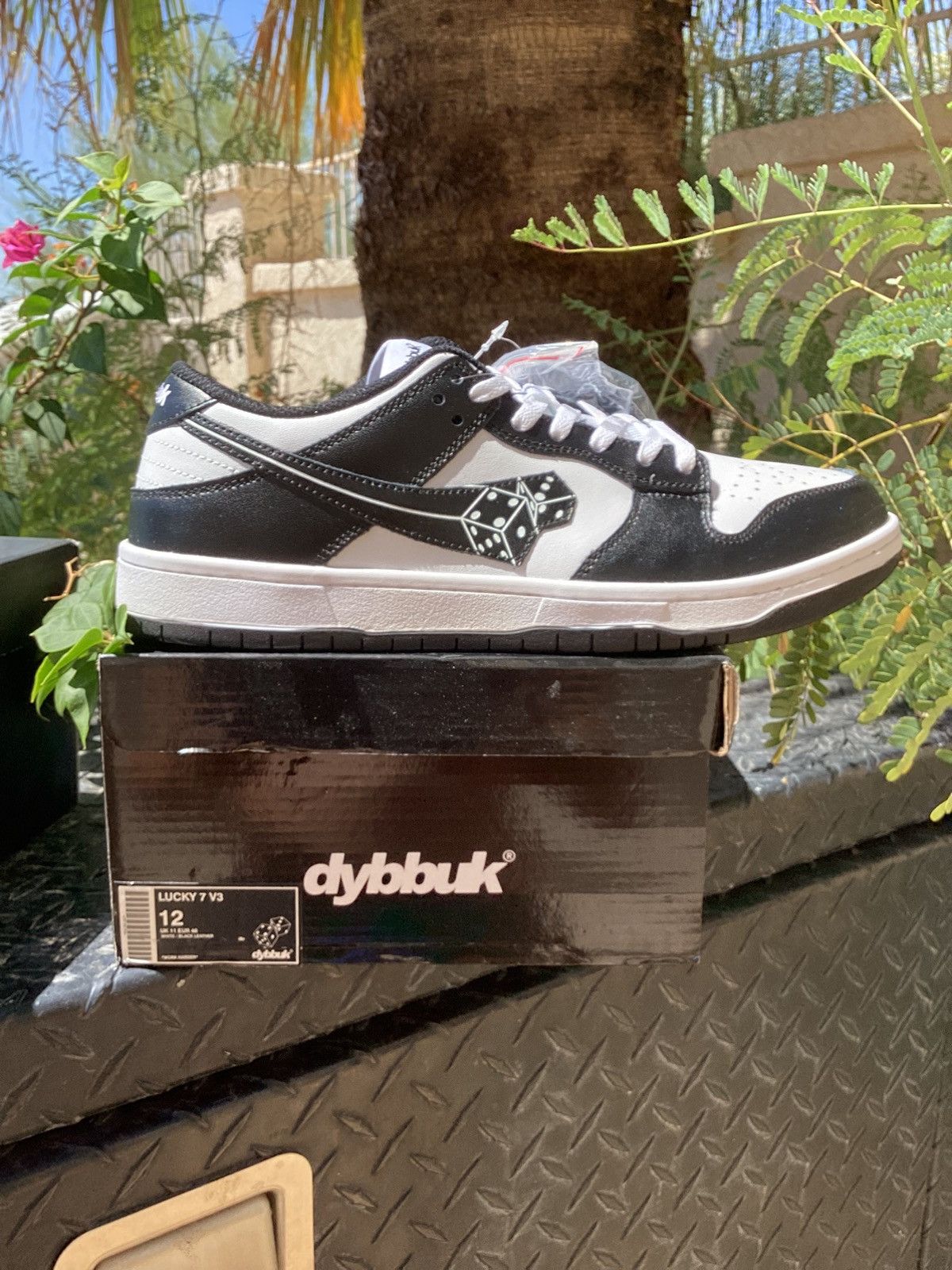 Other Donny Dybbuk Lucky seven V3 panda New York sz 12 skate shoe Size US 12 / EU 45 - 1 Thumbnail