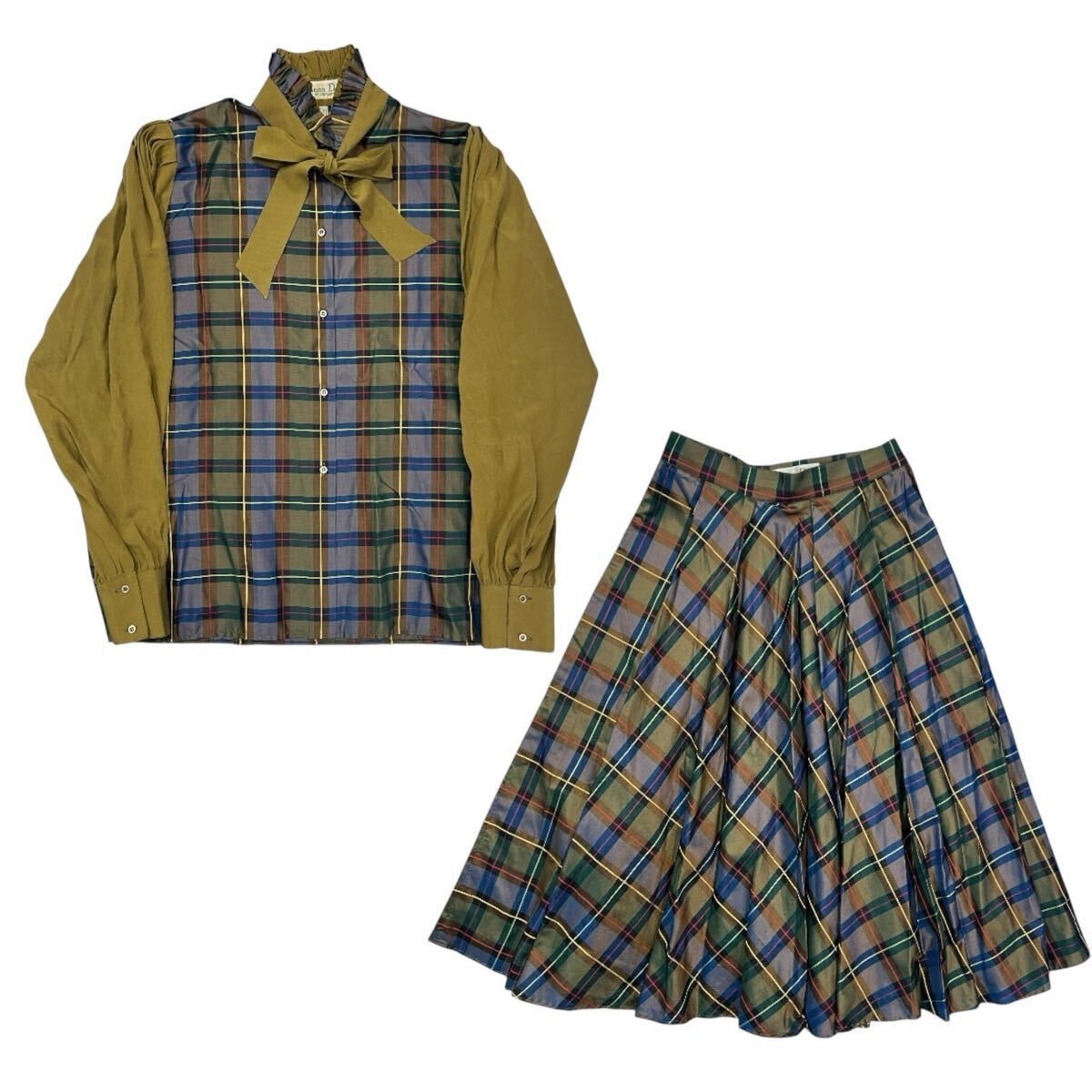 Dior Chic set de Christian Dior taille S Size S / US 4 / IT 40 - 1 Thumbnail