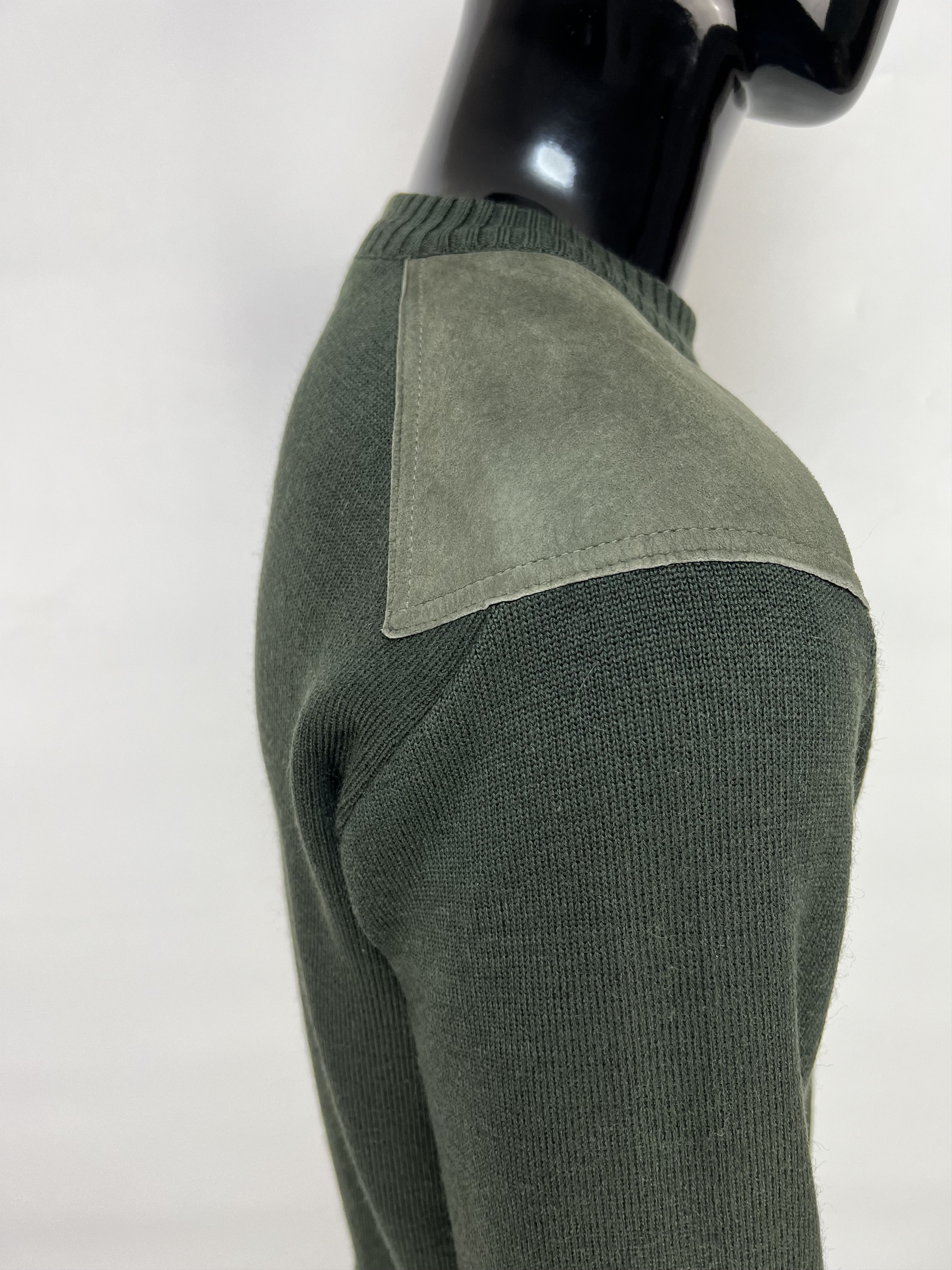 Burberry 90s Burberrys Vintage Wool Knit Sweater Shoulder Elbow Patch Size US L / EU 52-54 / 3 - 9 Thumbnail