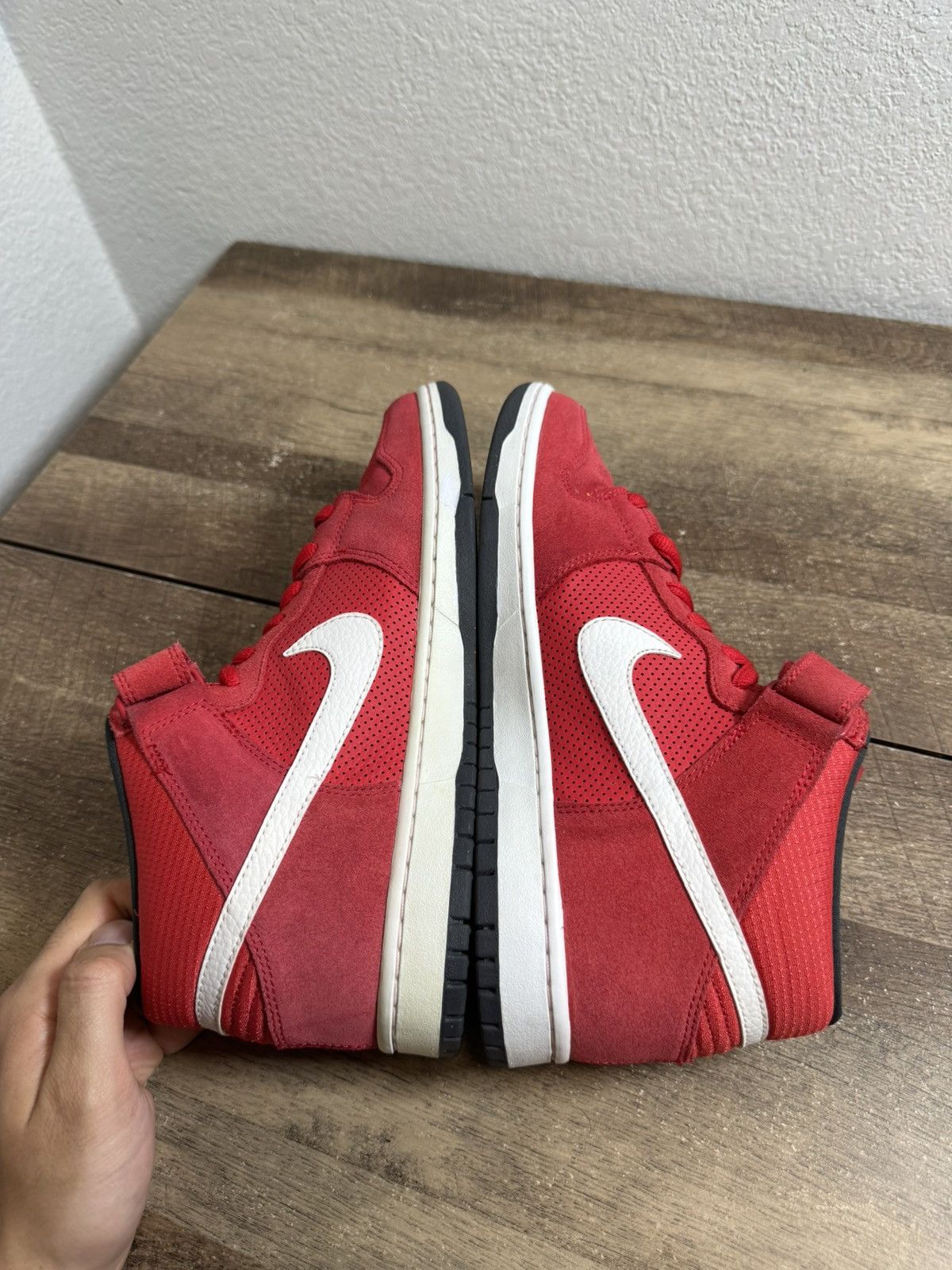 Nike Nike Dunk SB Mid Hyper Red White - Size 11 Sneakers Shoes Size US 11 / EU 44 - 5 Thumbnail