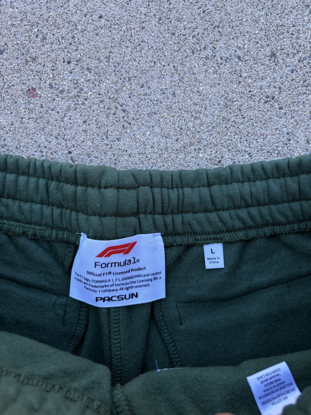 Formula 1 Formula 1 Logo Embroidered Green Sprint Sweat Shorts Size L Size US 34 / EU 50 - 3 Thumbnail