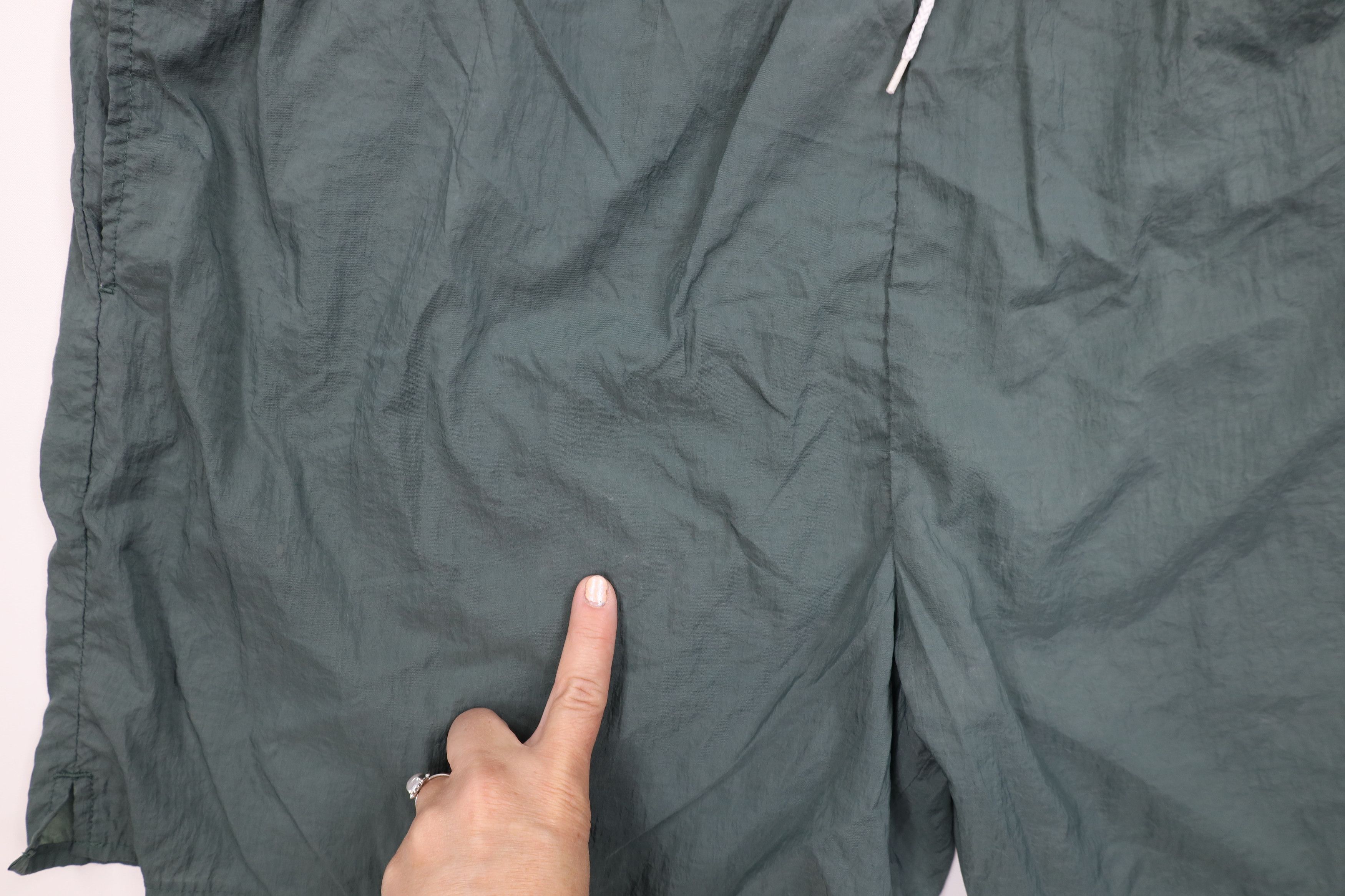 Nike Vintage 90s Nike Travis Scott Big Swoosh Lined Shorts Green Size US 38 / EU 54 - 7 Thumbnail