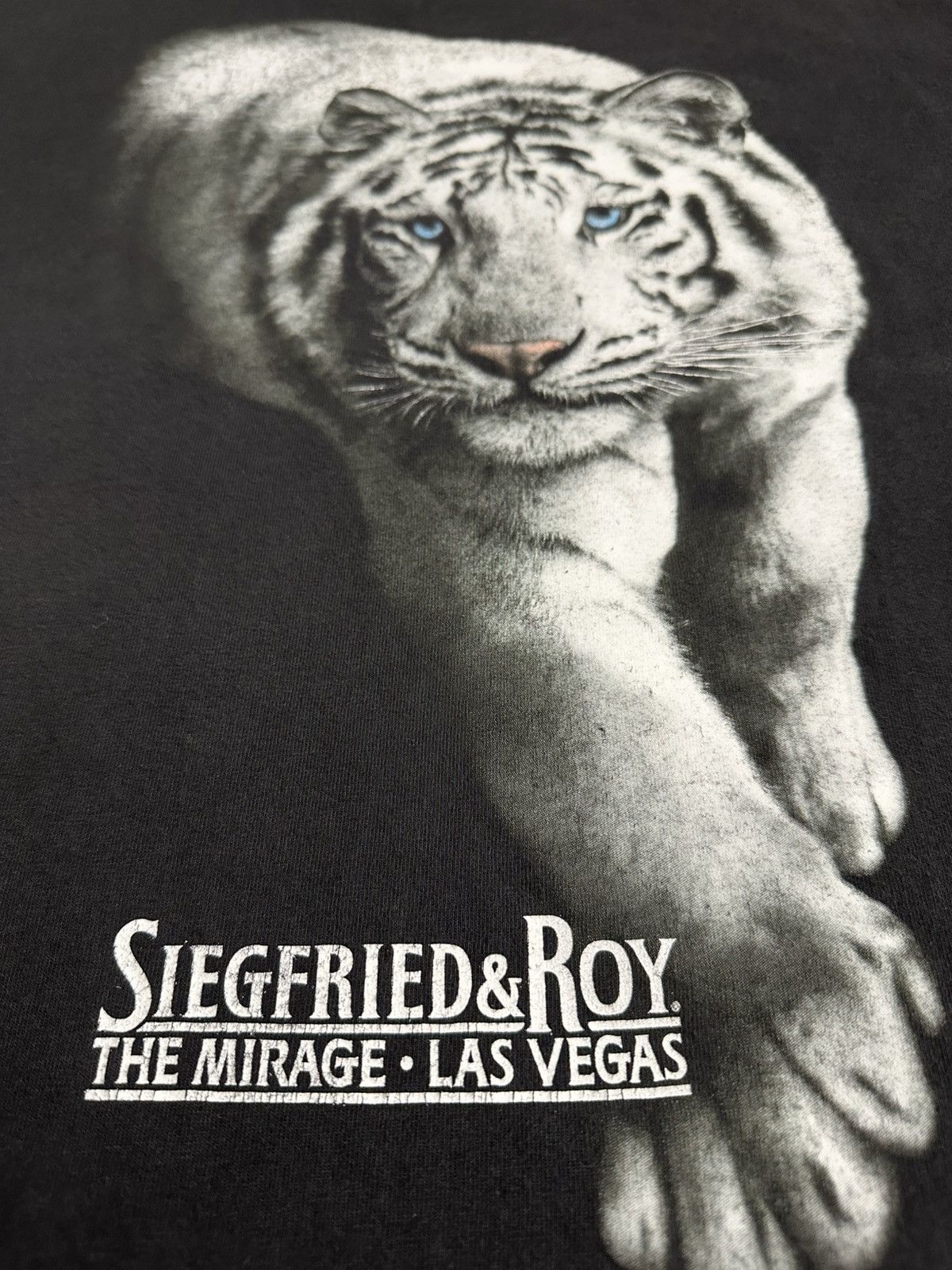 Vintage Vintage 90s Siegfried & Roy White Tiger The Mirage Las Vegas Size US L / EU 52-54 / 3 - 10 Thumbnail