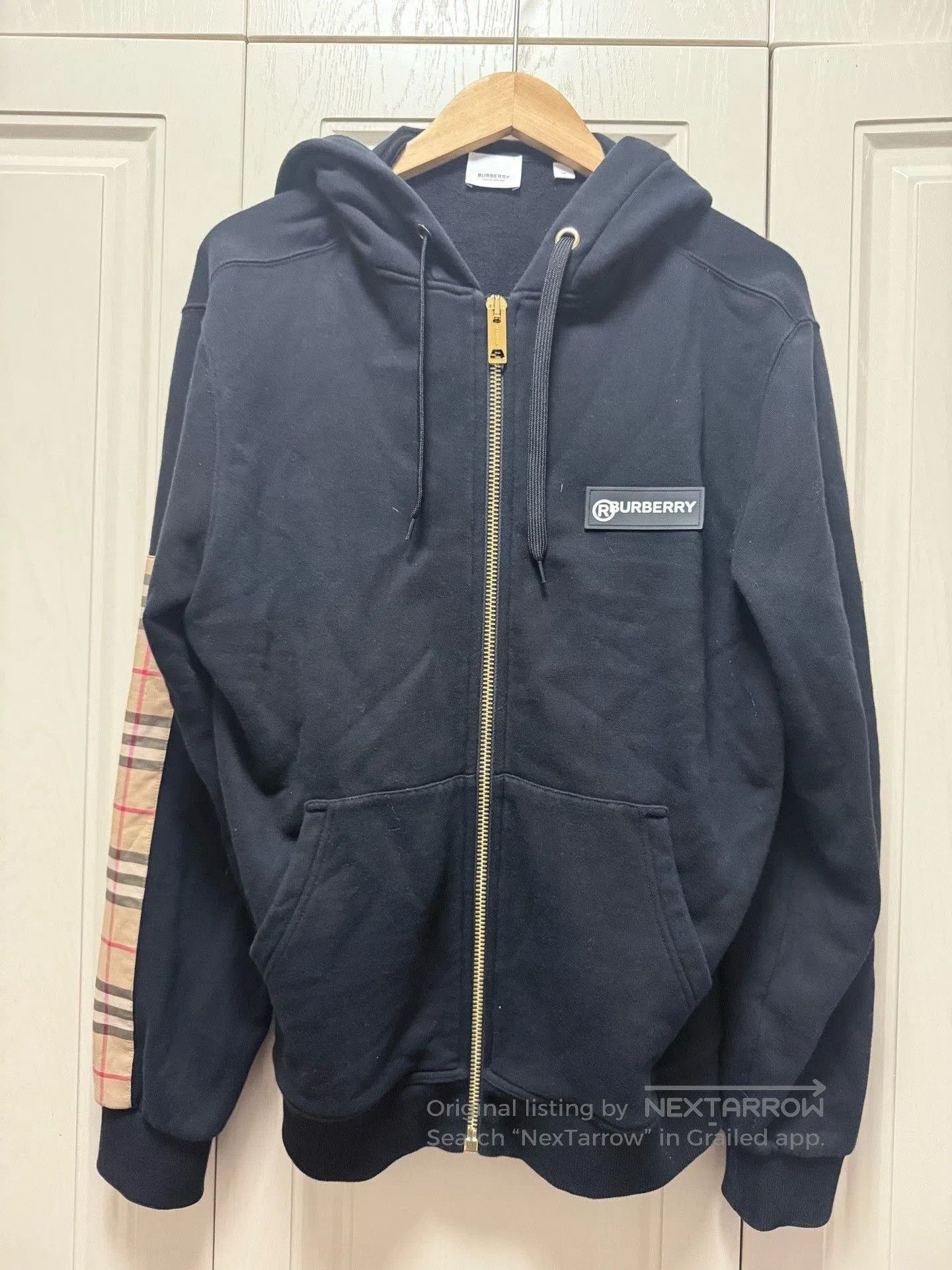 Burberry Burberry Black Spliced Arm Check Zip Jacket. Size US M / EU 48-50 / 2 - 1 Thumbnail