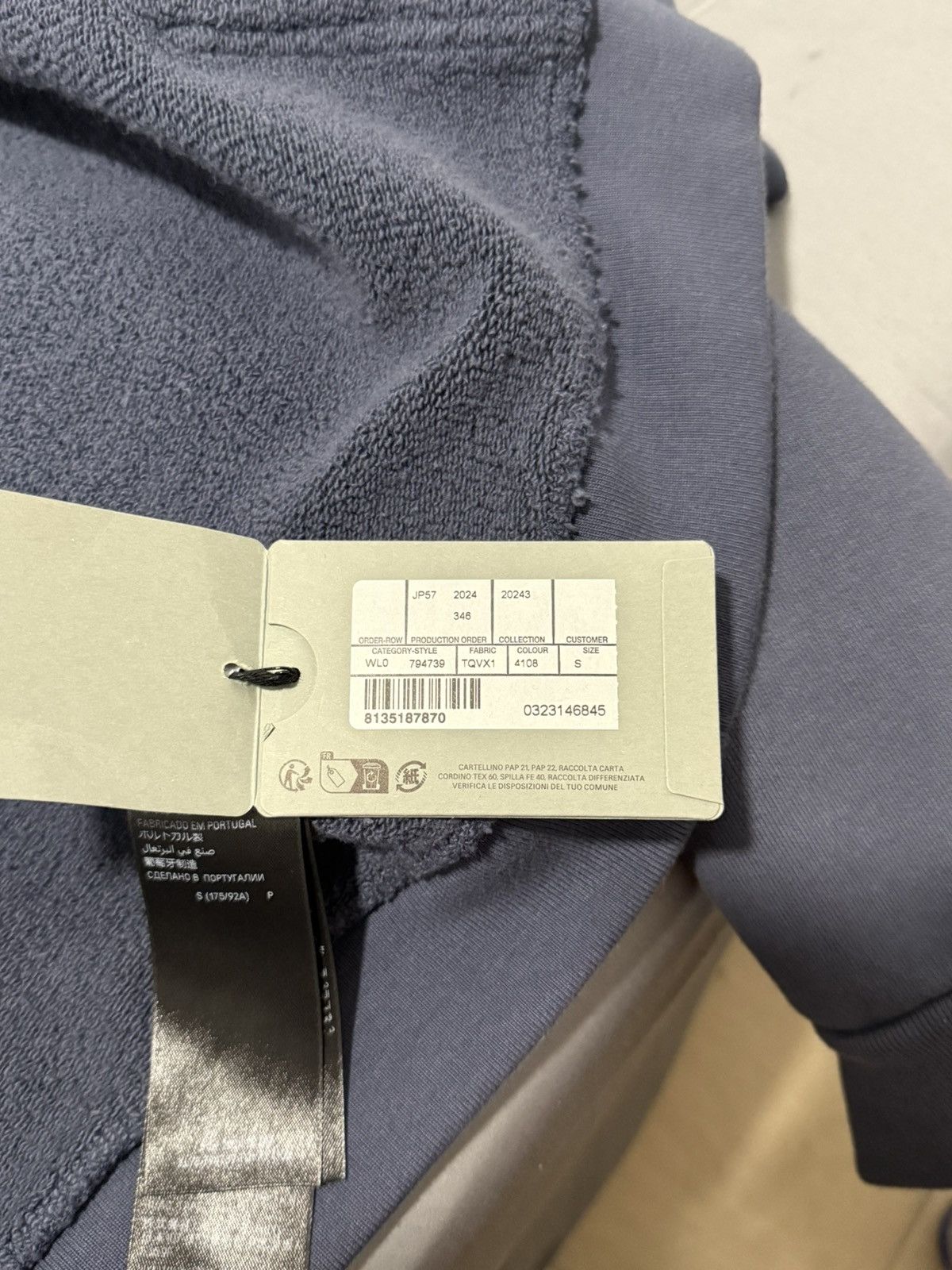 Balenciaga Balenciaga Navy incognito hoodie size small Size US S / EU 44-46 / 1 - 11 Thumbnail