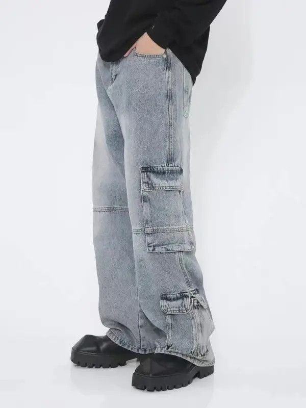 VIBE Retro baggy cargo jeans with big pockets Size US 32 / EU 48 - 6 Thumbnail