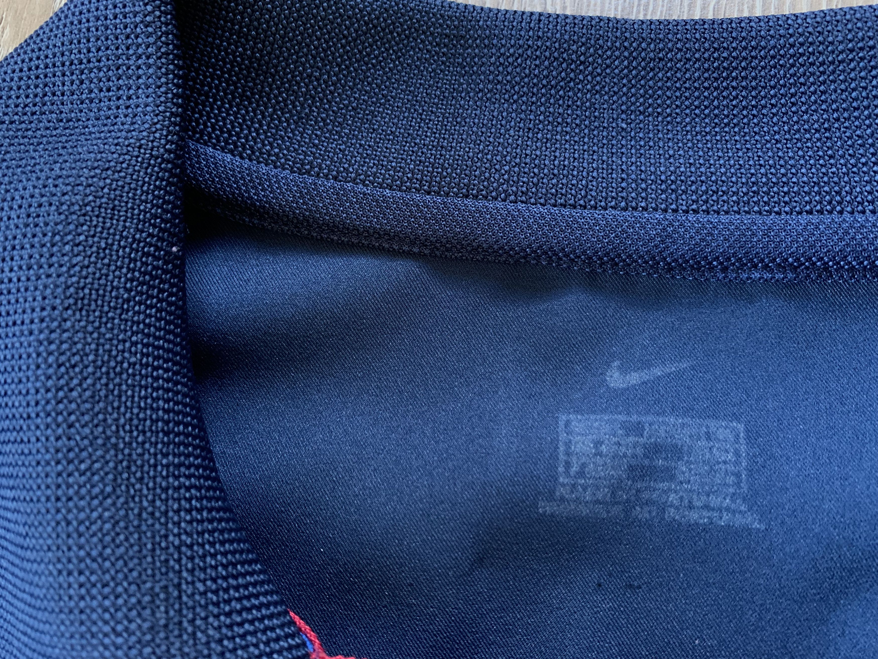 Nike Vintage Nike Barcelona Away Football Jersey 2002 Size US XL / EU 56 / 4 - 5 Thumbnail