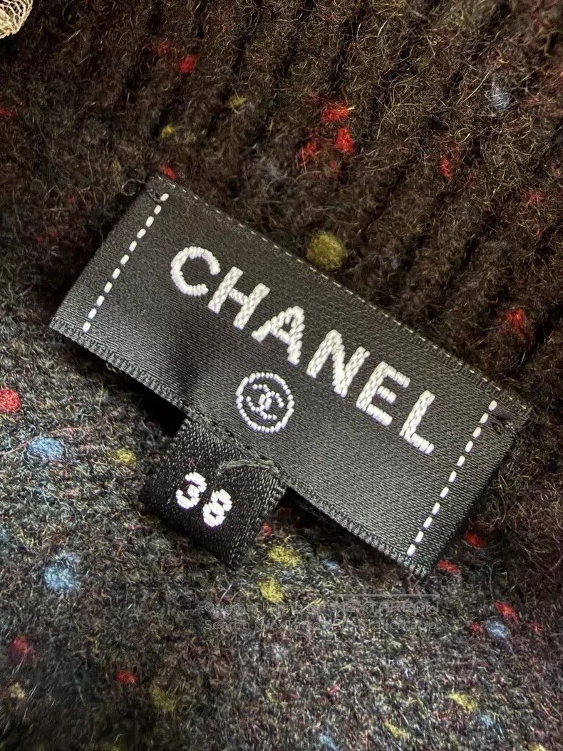 Chanel Chanel 25N Coco neige ski series dark coffee color dot dou Size XS / US 0-2 / IT 36-38 - 5 Thumbnail