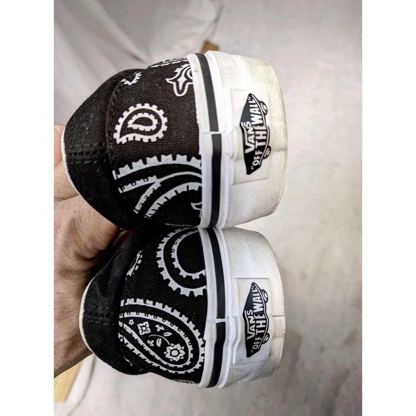 Vans Vans Slip-On Sneakers Womens 6 Black White Paisley Canvas Low Top Coloring Size M / US 6-8 / IT 42-44 - 5 Thumbnail