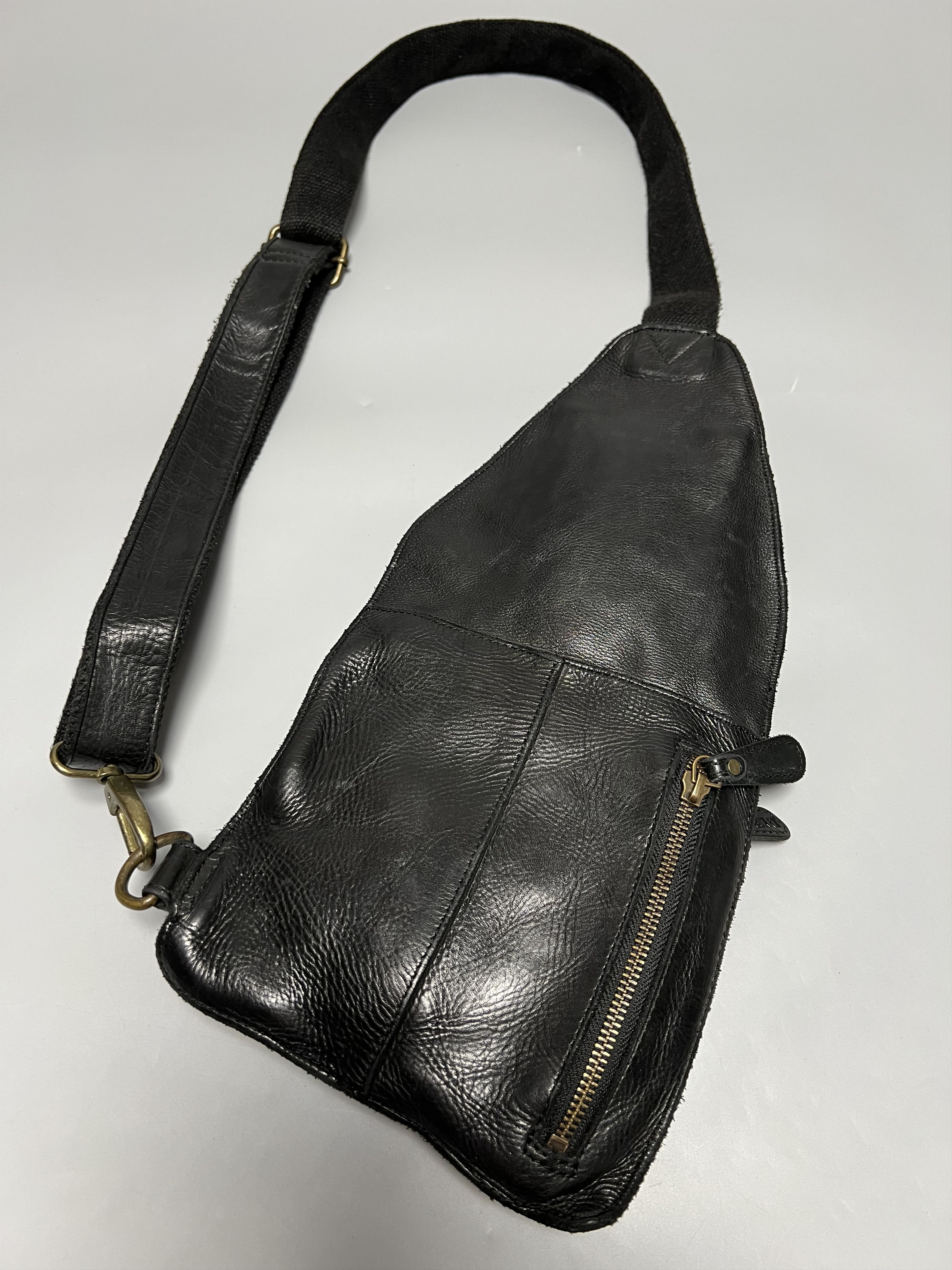 Genuine Leather Hill Burry Black Leather Crossbody Bag Size ONE SIZE - 2 Thumbnail