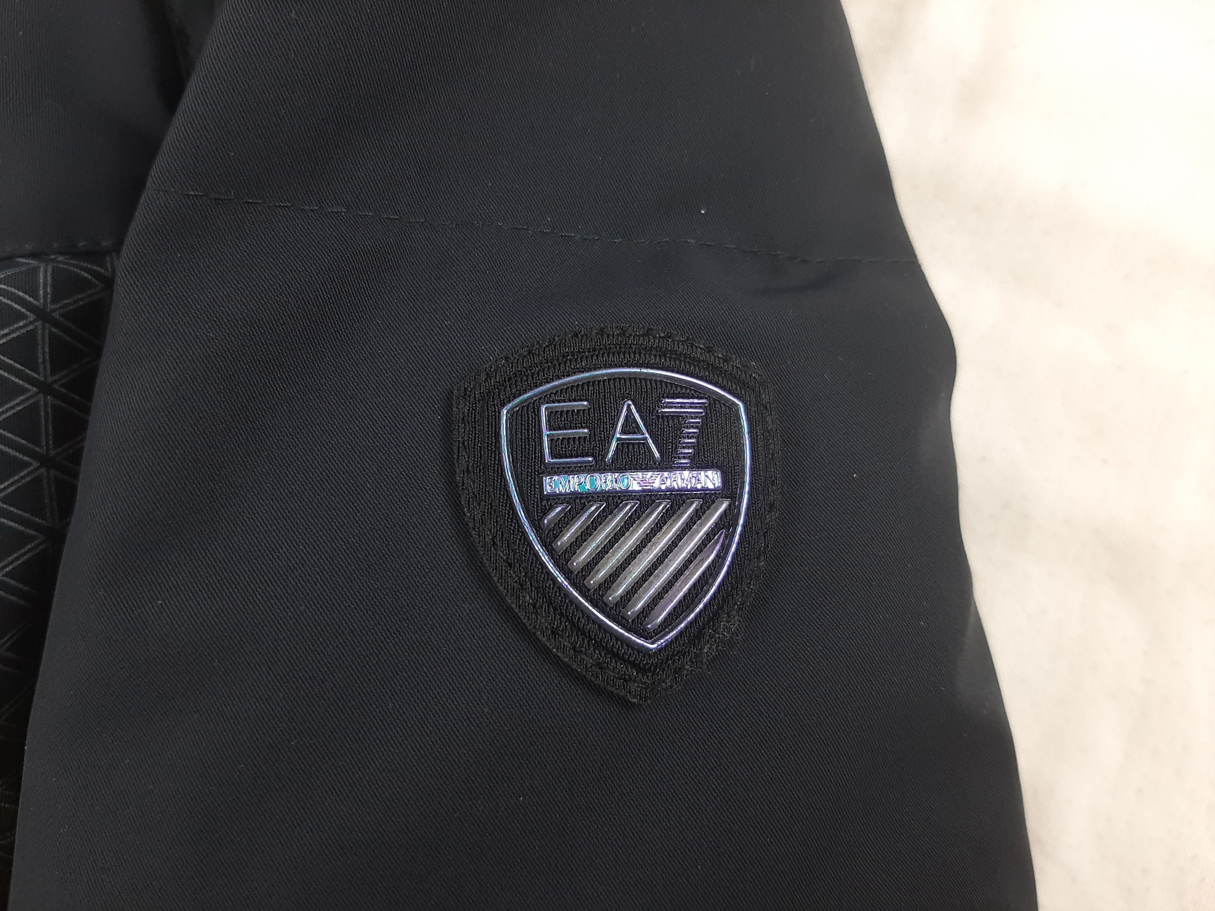 Emporio Armani Emporio Armani EA7 Ski Jacket Black Women's Size L Down Size L / US 10 / IT 46 - 10 Thumbnail
