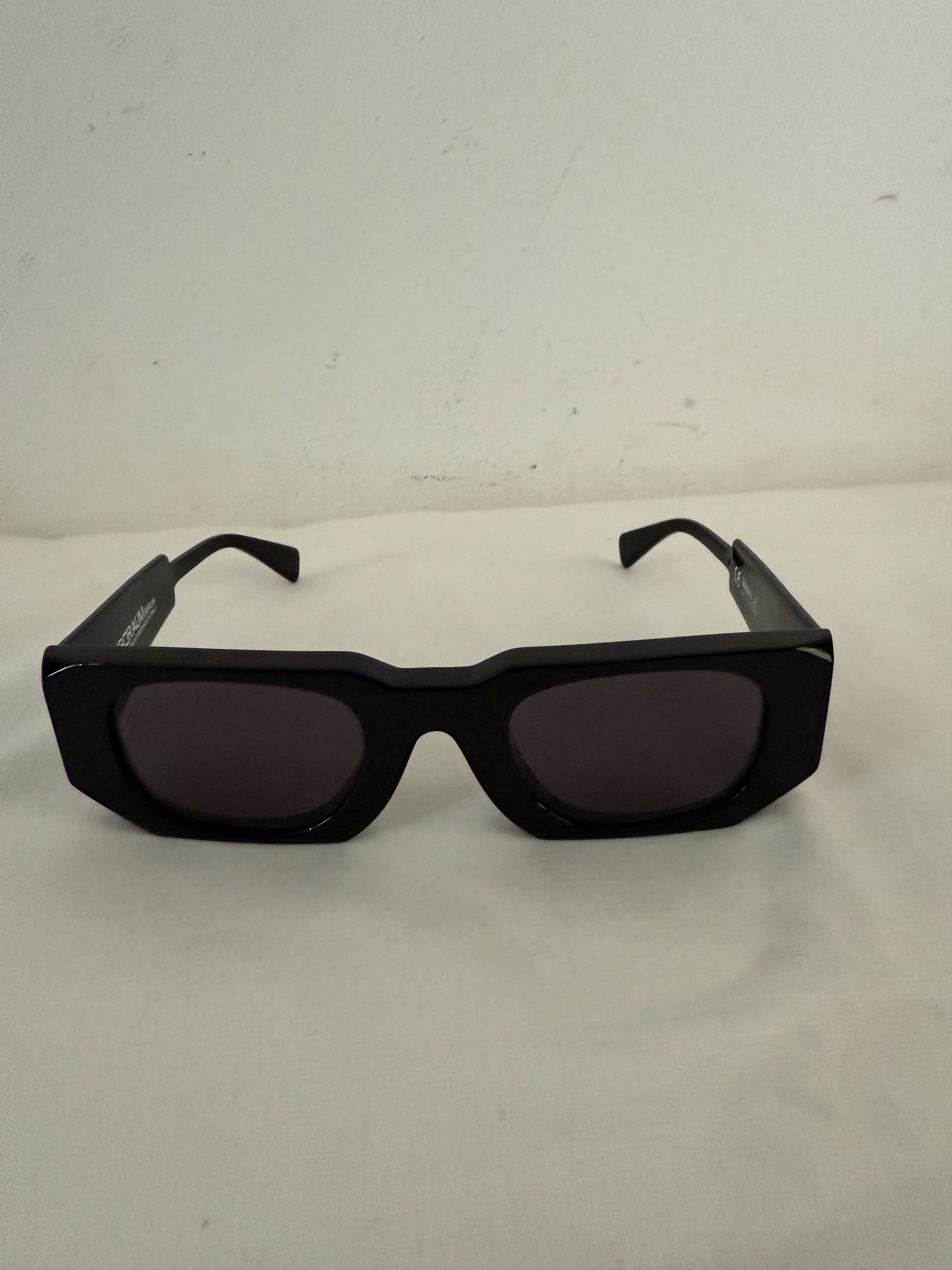 Kuboraum Kuboraum Sunglasses KRSOU8BS0000002Y Size ONE SIZE - 3 Thumbnail