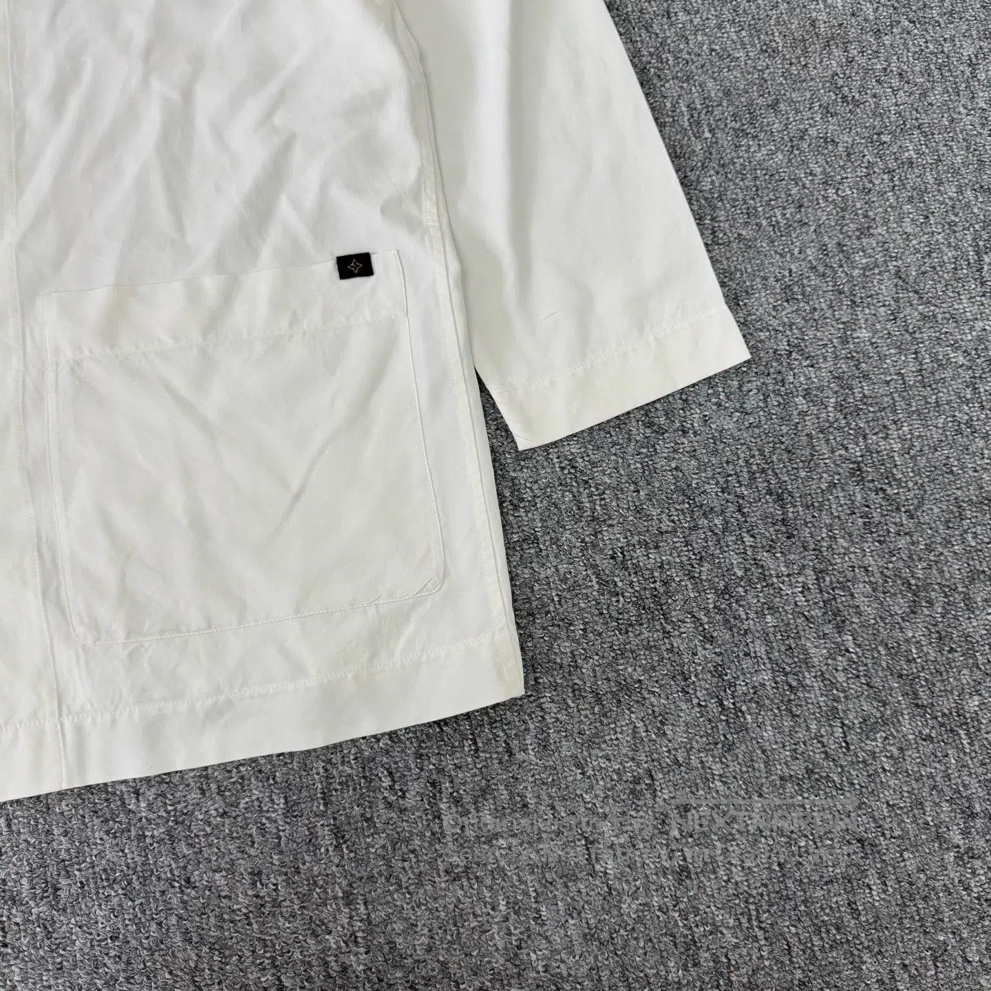 Louis Vuitton Louis Vuitton Nigo co-branded shirt with the charitable em Size US L / EU 52-54 / 3 - 4 Thumbnail