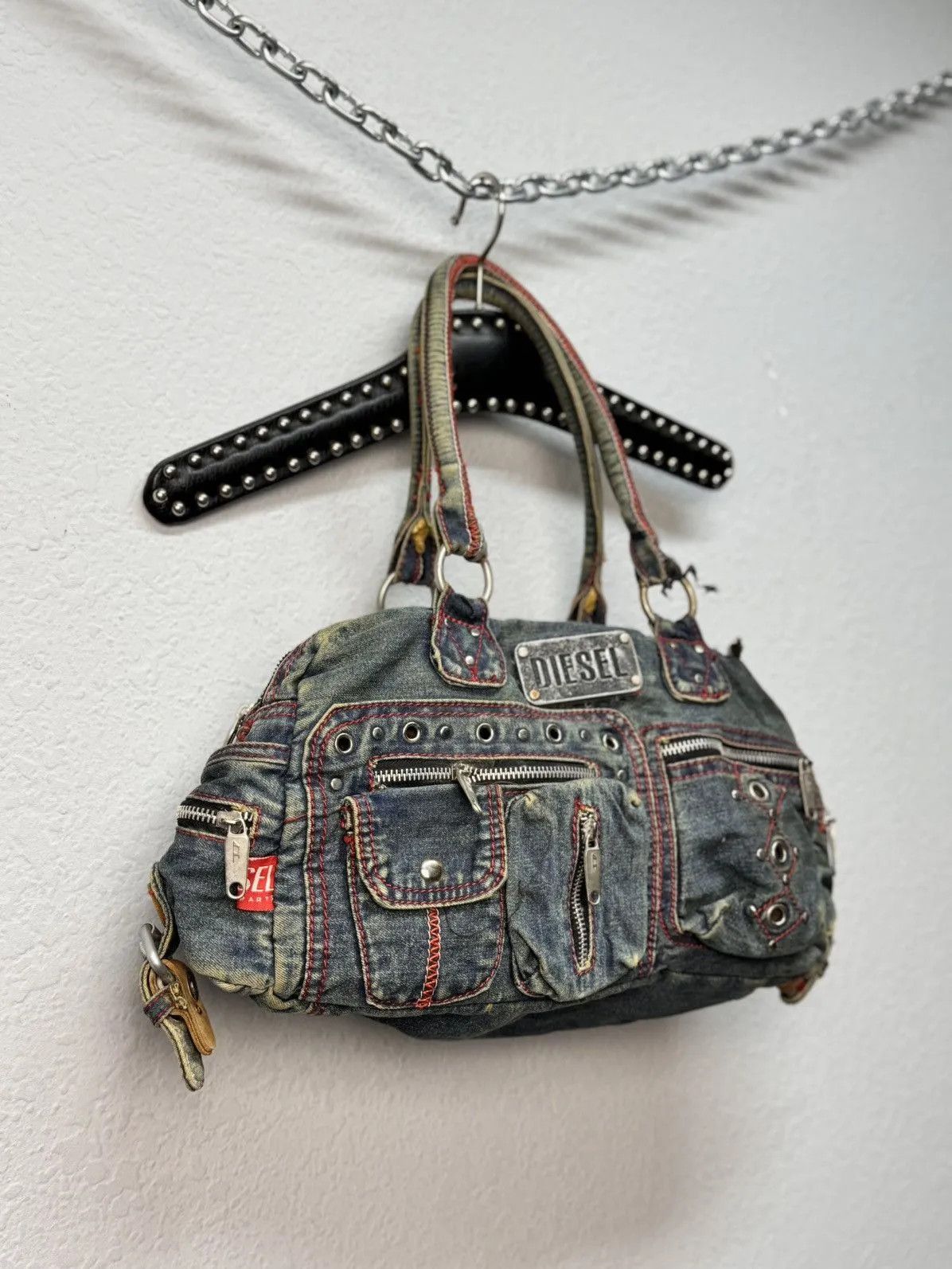 👉 Diesel Vintage Y2K Sling Bag Multi-Pocket Military 90s