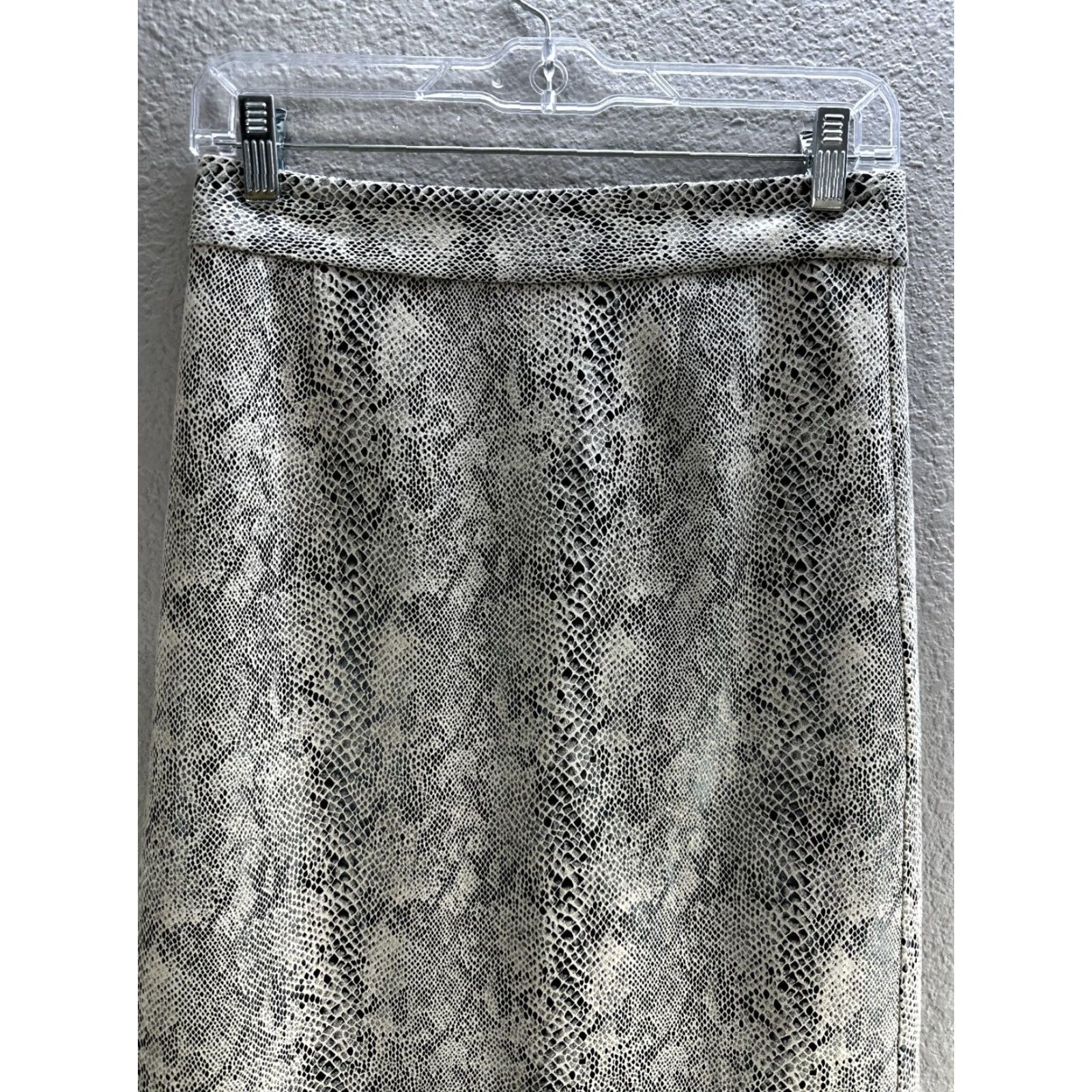 Skin Skies are Blue Women's Skirt Knee Length Gray Snake Print A-Line Lined Sz S Polyester Zip Knotted Size 28" / US 6 / IT 42 - 4 Thumbnail