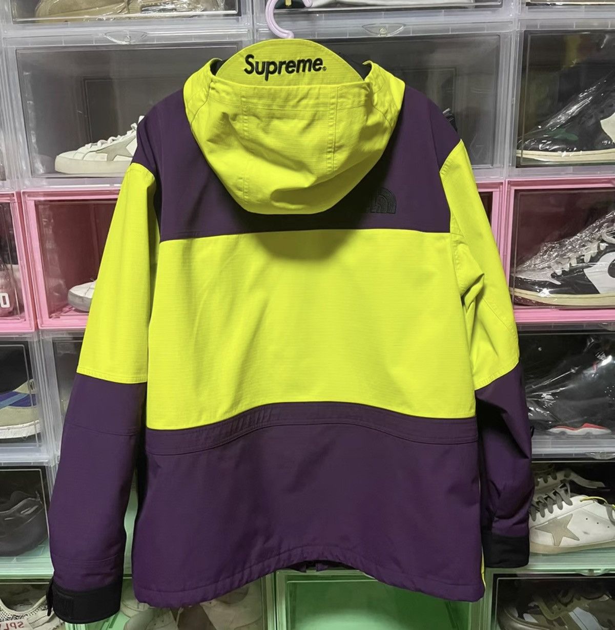 The North Face Supreme tnf north face expedition Jacket sulphur colorway Size US L / EU 52-54 / 3 - 2 Thumbnail