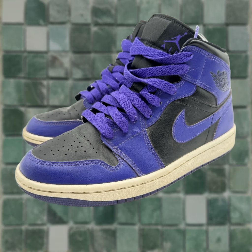 Jordan Brand Nike Air Jordan Women’s 7.5 1 Mid Dark Concord Purple Black Sneaker Size US 8 / IT 38 - 1 Thumbnail