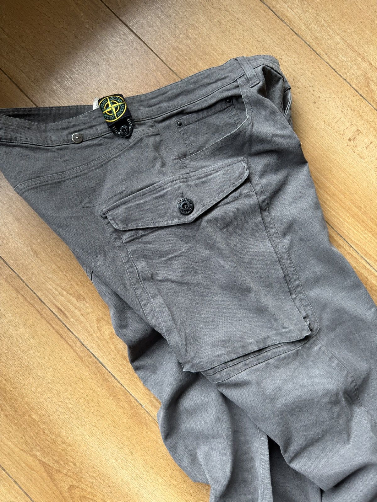 Stone Island Stone island vintage joggers cargo pants Size US 30 / EU 46 - 8 Thumbnail