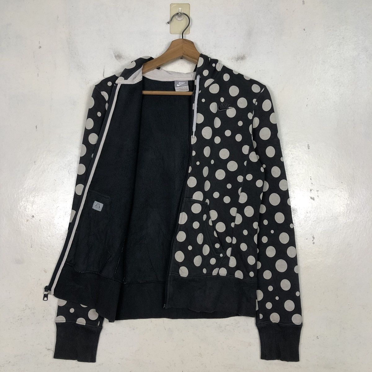 Nike 📌Nike Sportswear Zipper Hoodie Polkadot Design Full Print Size US S / EU 44-46 / 1 - 13 Thumbnail