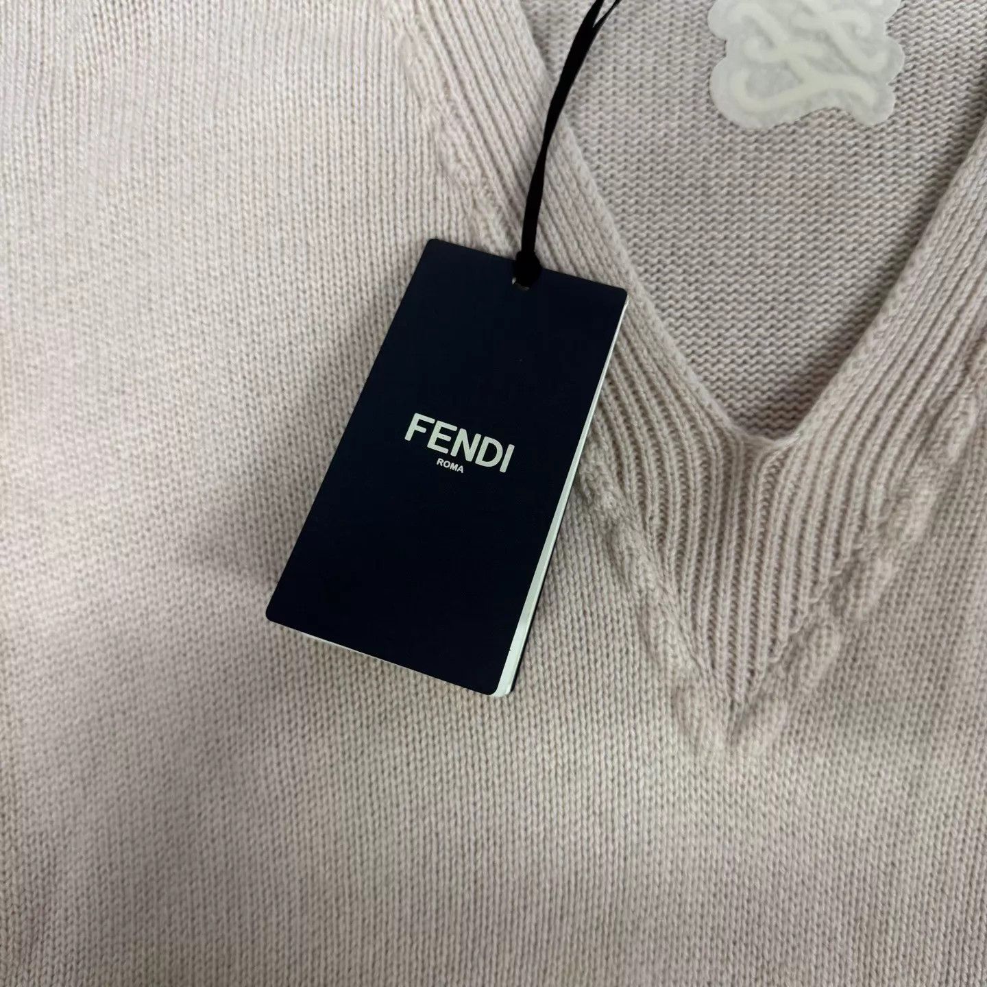 Fendi Fendi cream V-neck double F jacquard knit 36 new with tags Size XS / US 0-2 / IT 36-38 - 5 Thumbnail