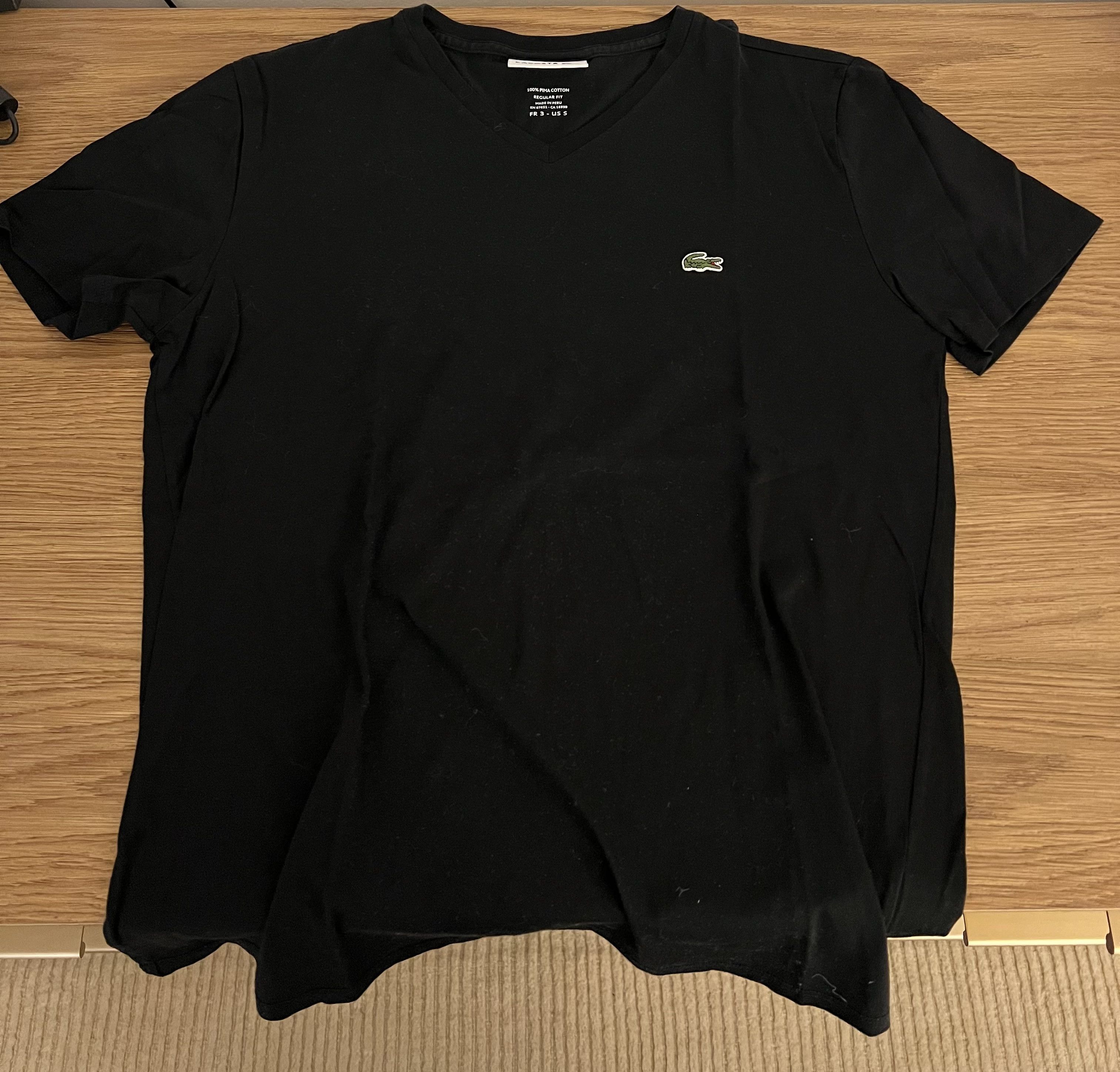 Lacoste Classic Lacoste V-neck tee Size US S / EU 44-46 / 1 - 2 Thumbnail