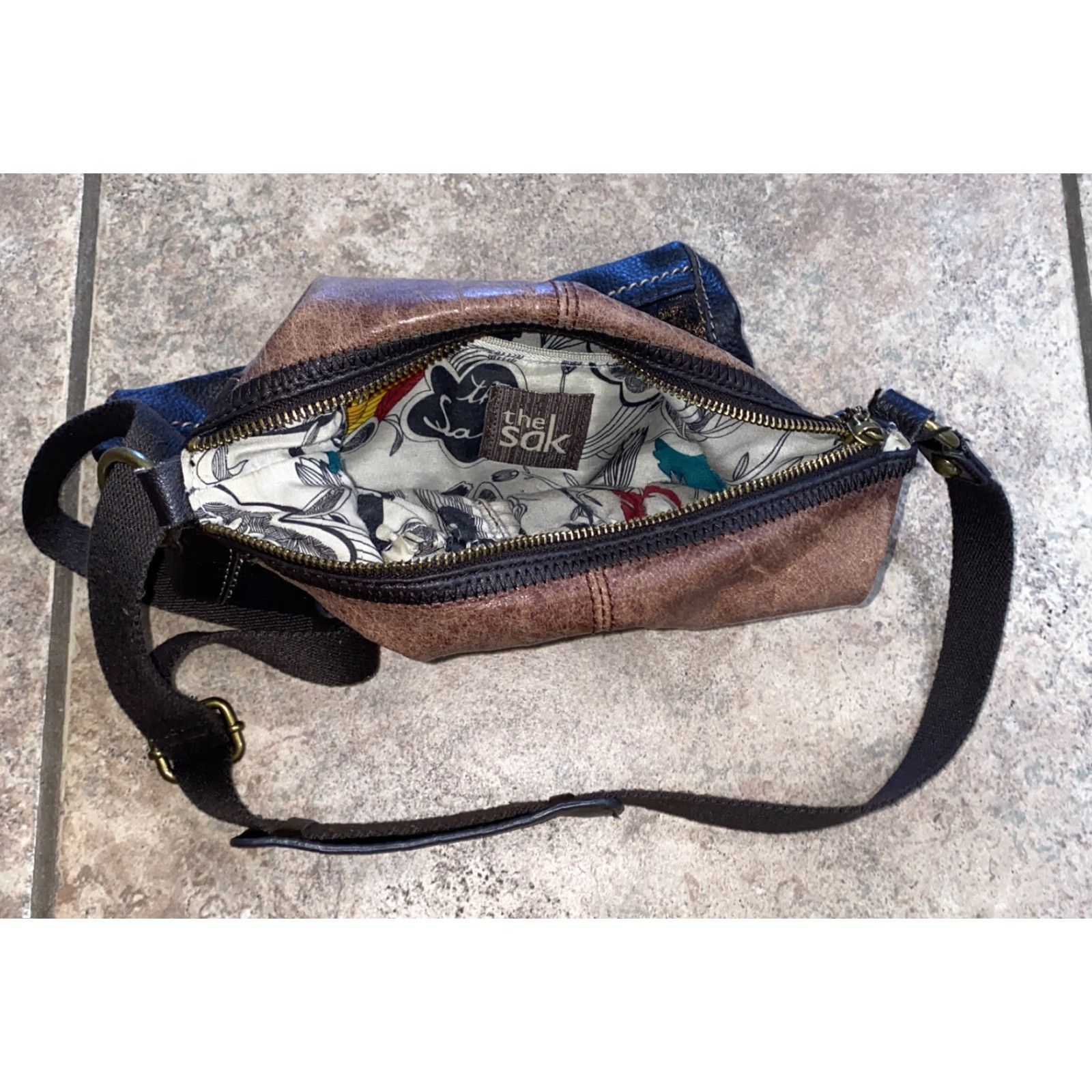 The Sak THE SAK Shoulder Bag Brown Leather Purse/Handbag Medium Adjustable Strap Women’s Bag Brown Size ONE SIZE - 4 Thumbnail