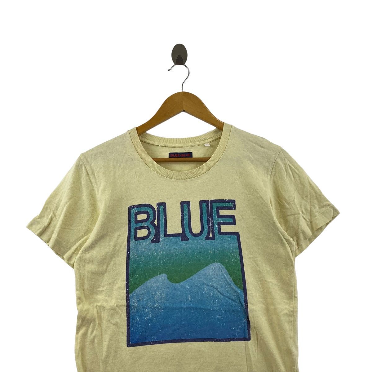 Vintage Vintage 90s BLUE/BLUE Brand Print Yellow Short Sleeve Shirt Size US S / EU 44-46 / 1 - 2 Thumbnail