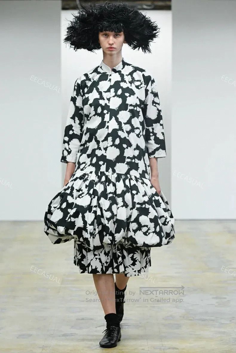 Comme des Garcons Comme Des Garcons size S Black and White Floral Printed Tu Size 23" - 6 Thumbnail