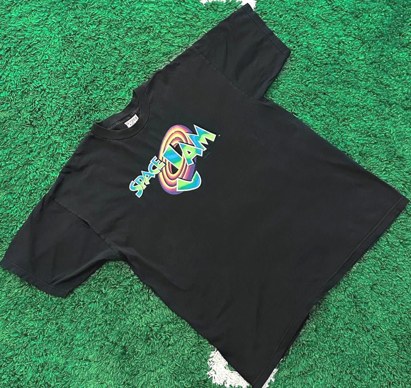 Vintage Vintage 1996 Space Jam Logo Tee Size XL Size US XL / EU 56 / 4 - 1 Thumbnail