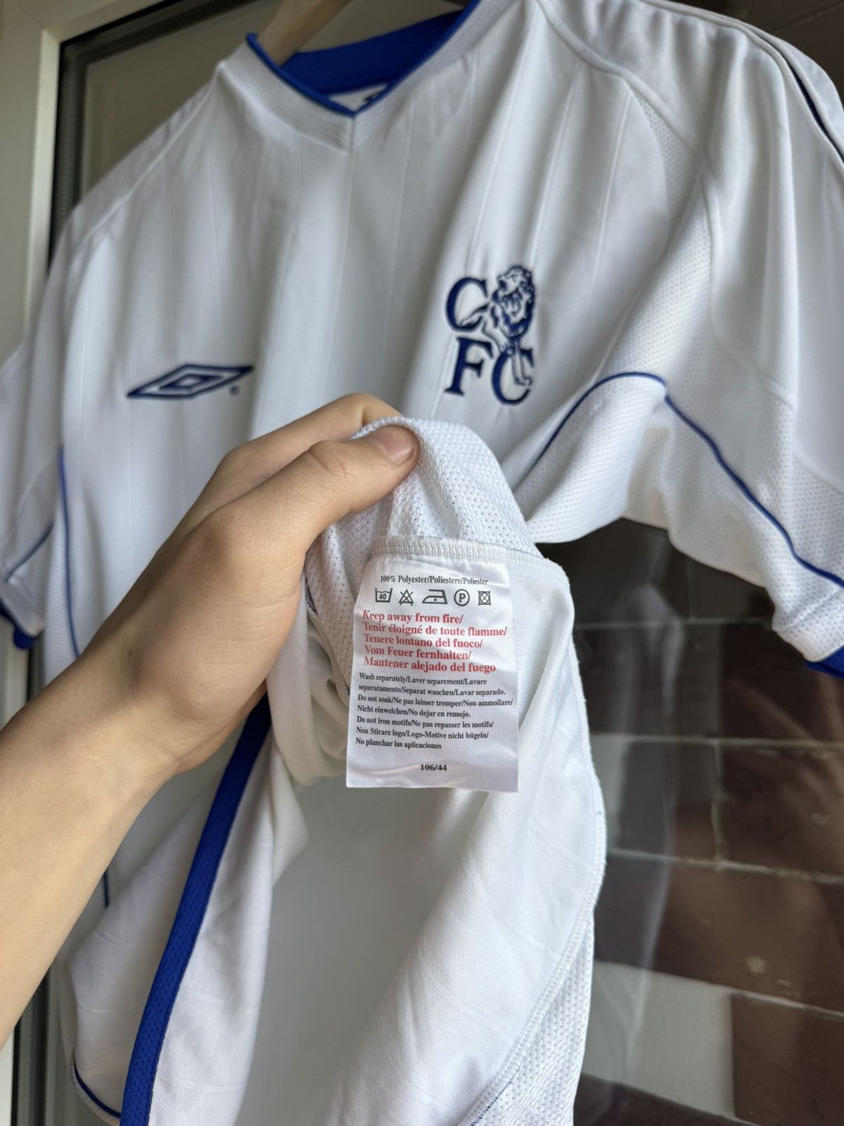 Umbro Vintage Chelsea 2001-2002 Football Shirt Away Jersey Size US S / EU 44-46 / 1 - 7 Thumbnail