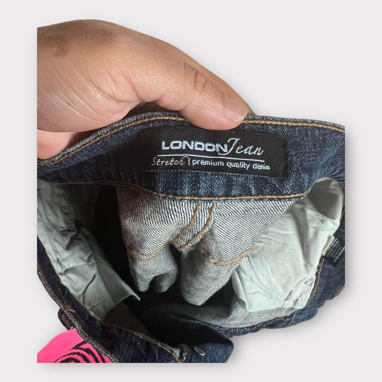Vintage London Jeans | Vintage 90s Straight Mid Rise 5 Pockets | 8 Size 30" / US 8 / IT 44 - 6 Thumbnail