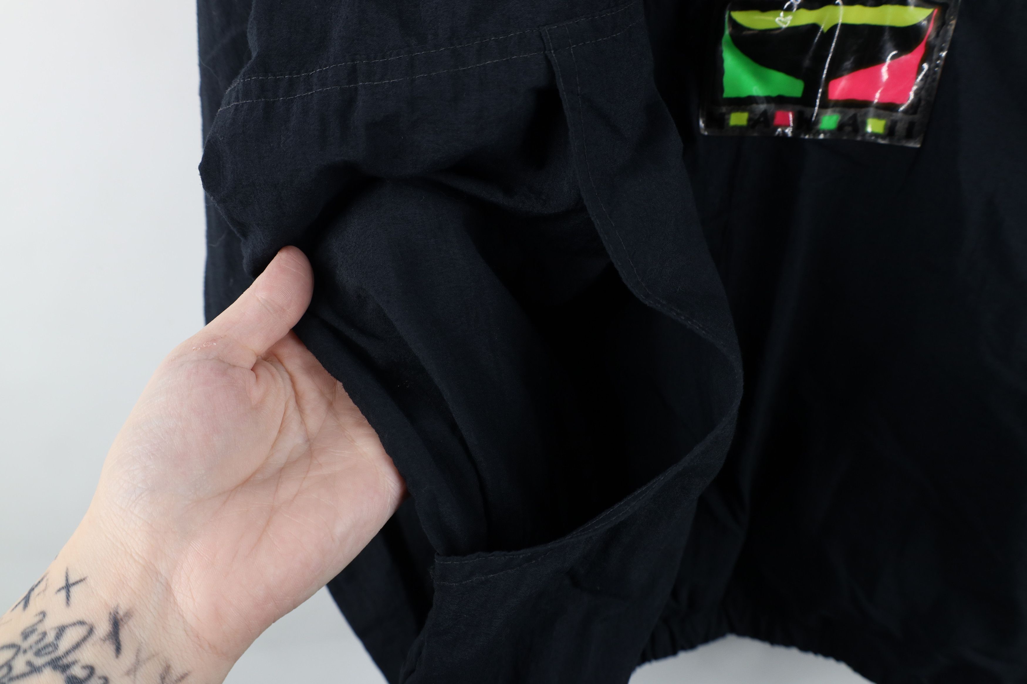 Vintage Vintage 90s Streetwear Whale Tail Windbreaker Jacket USA Size US XL / EU 56 / 4 - 12 Thumbnail